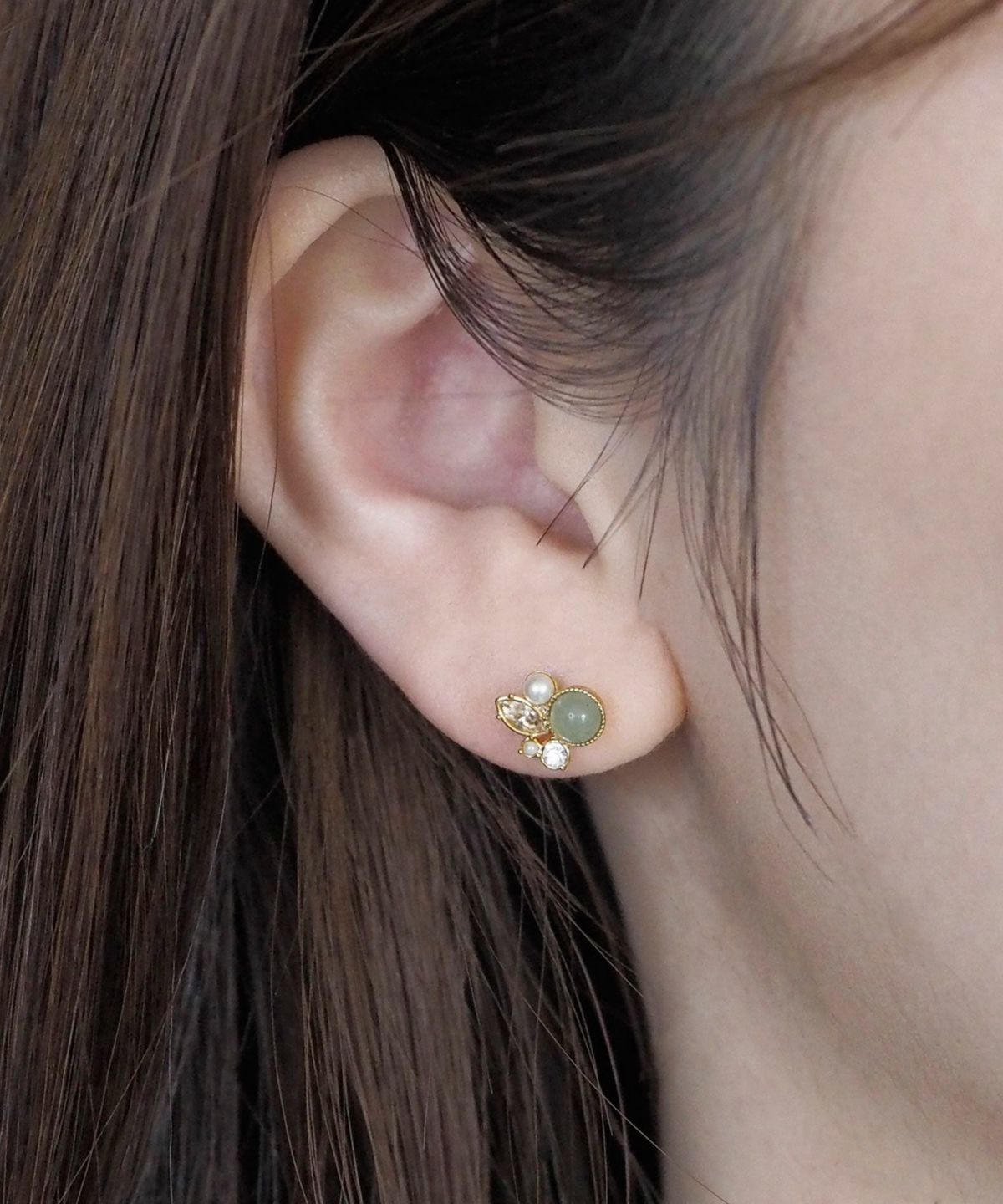 【恋は光着用】ナチュラルストーンとビジューのチタンポストピアス【MUK Dreamy stone】