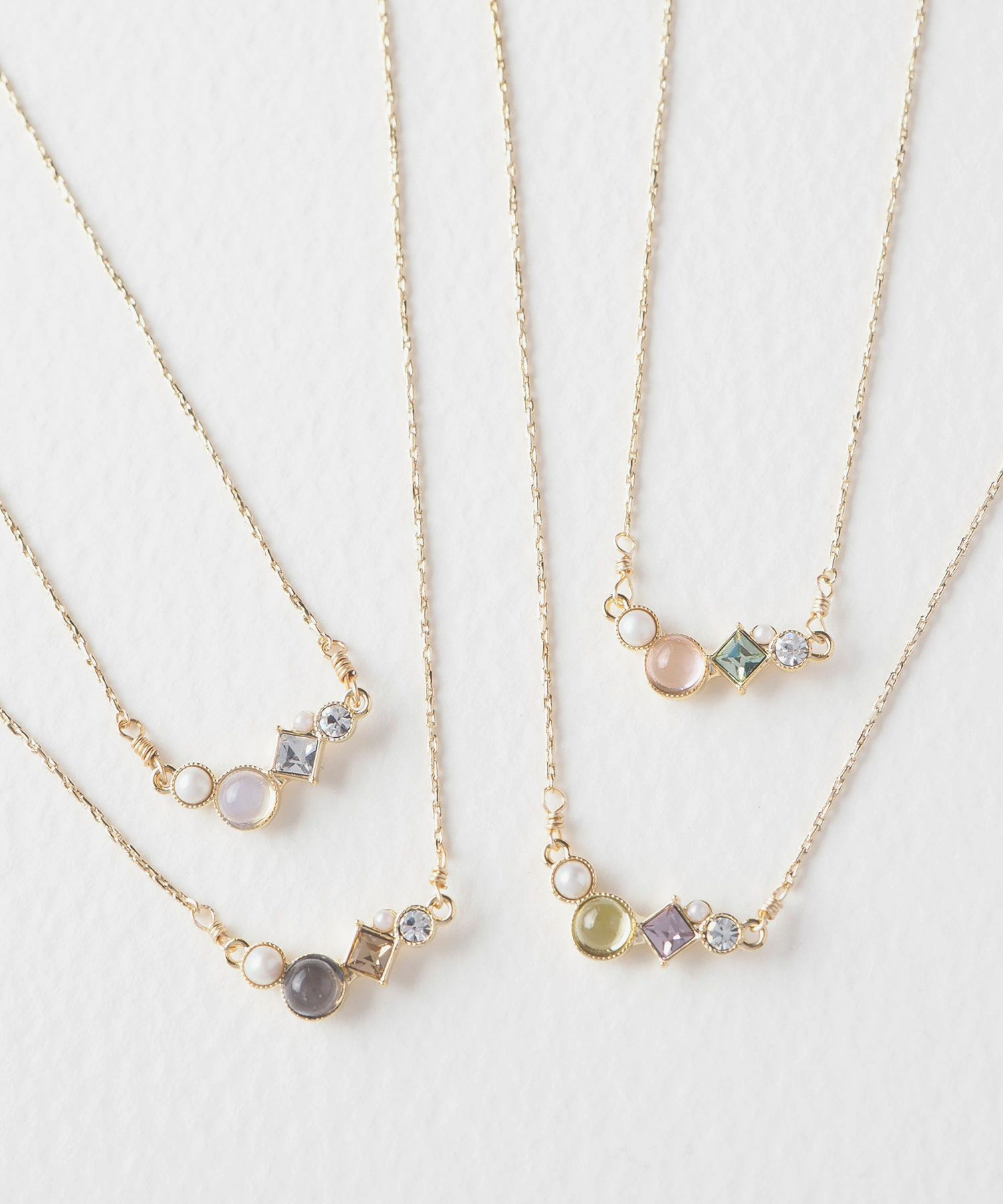 【恋は光着用】ナチュラルストーンとビジューのプチペンダント【MUK Dreamy stone】