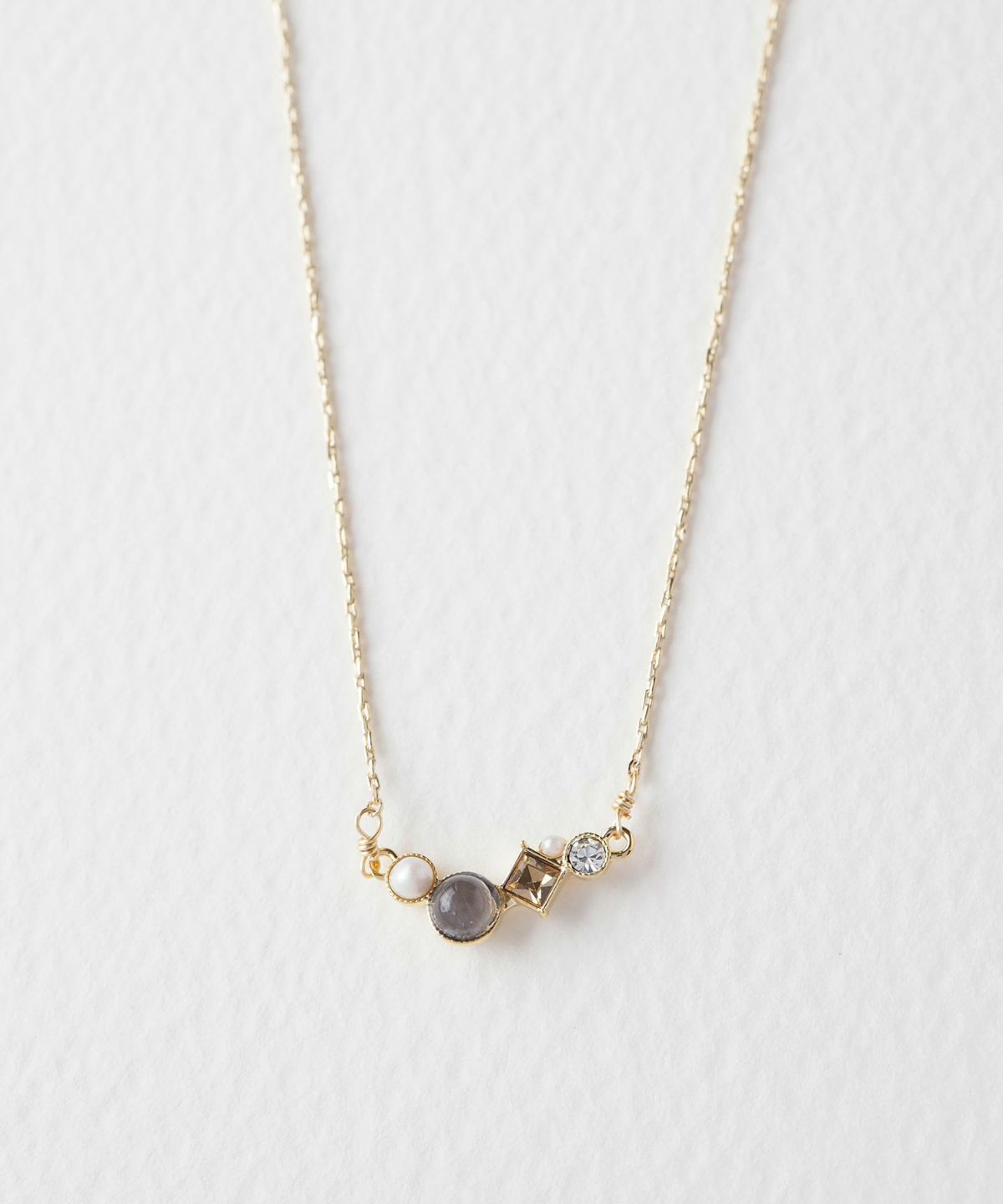 【恋は光着用】ナチュラルストーンとビジューのプチペンダント【MUK Dreamy stone】