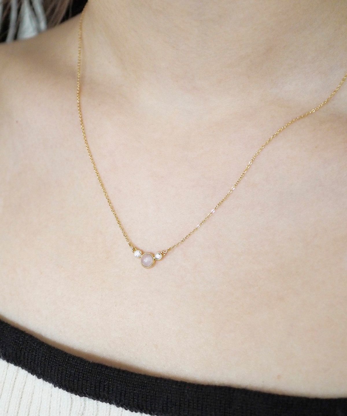 【恋は光着用】ナチュラルストーンとクリスタルのプチペンダント【MUK Dreamy stone】