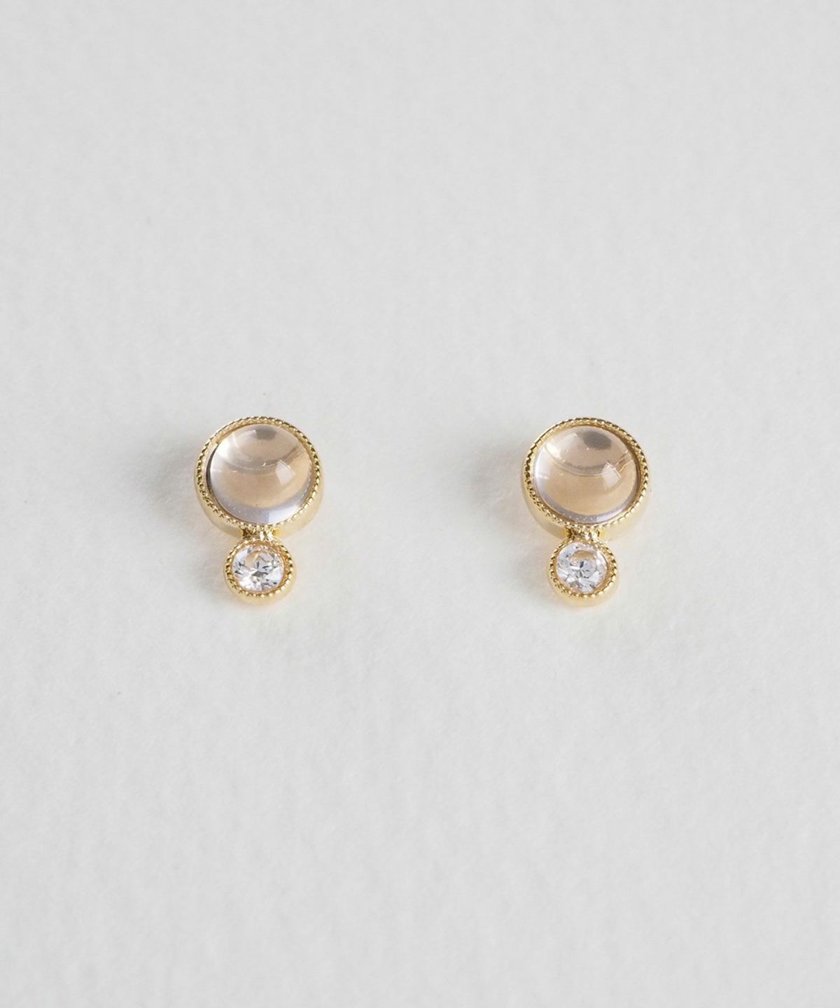 ナチュラルストーンとクリスタルのチタンポストピアス【MUK Dreamy stone】