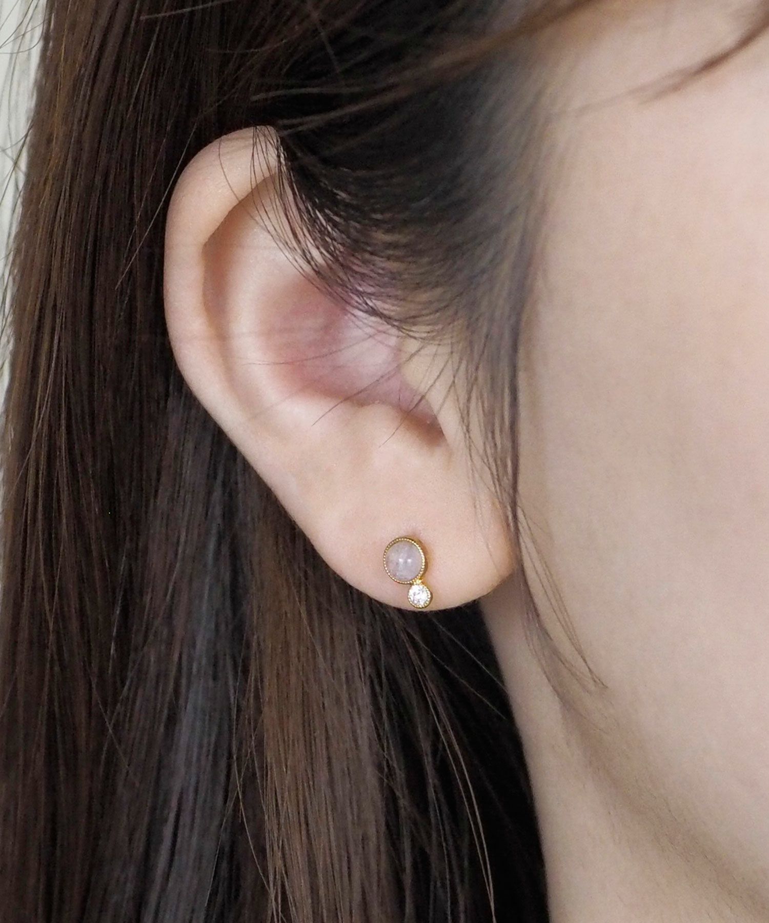 ナチュラルストーンとクリスタルのチタンポストピアス【MUK Dreamy stone】