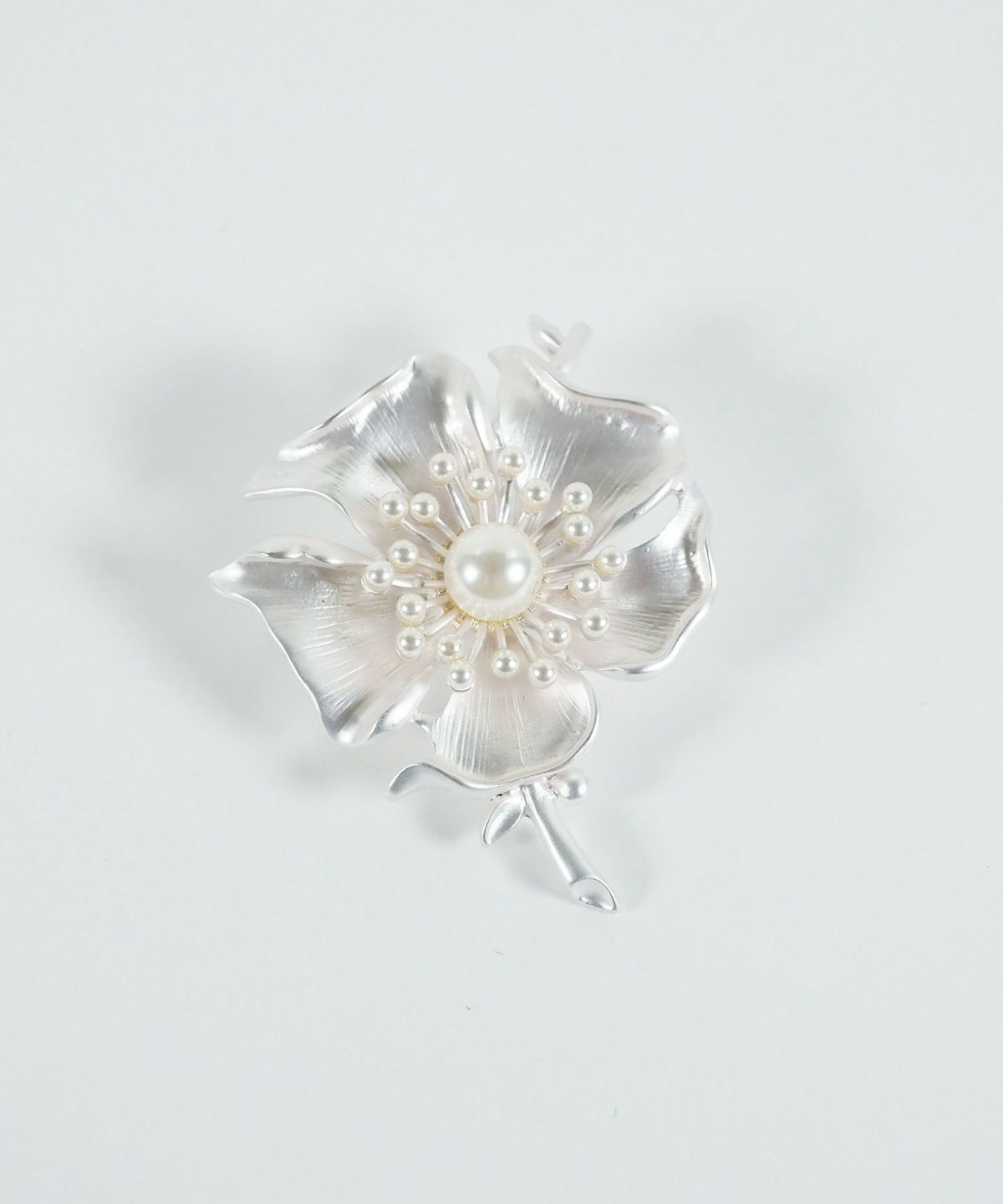 フラワーブローチ