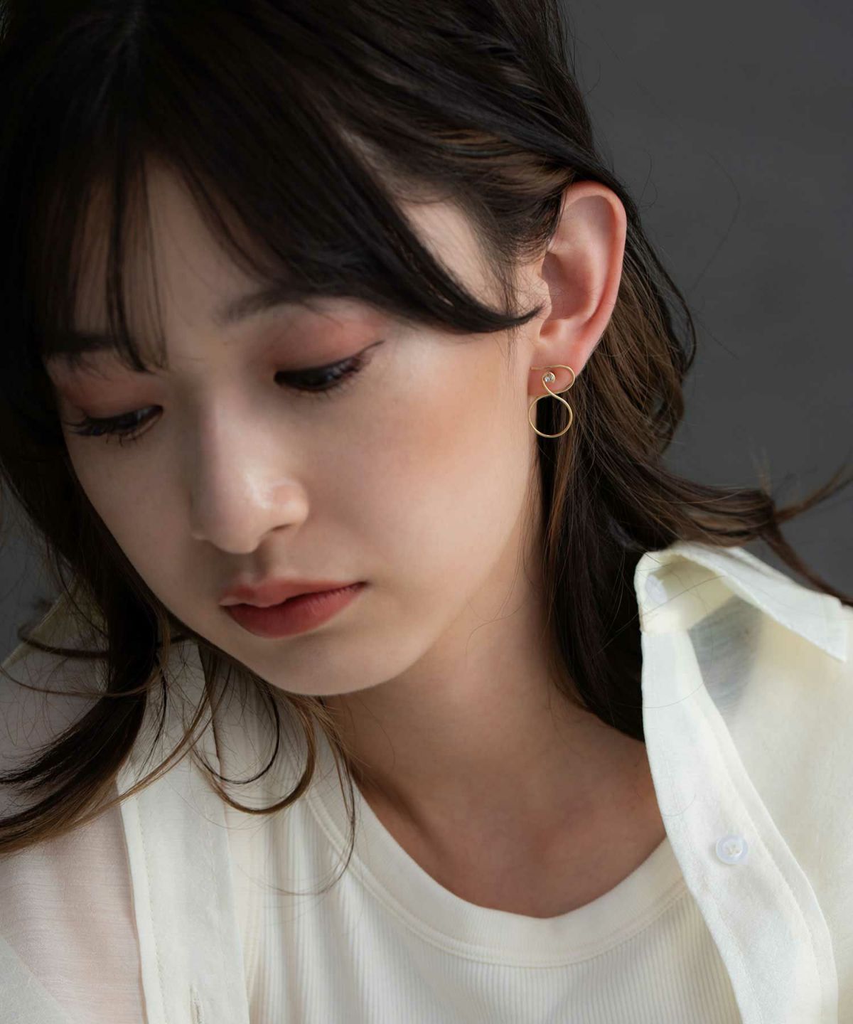 国内発送/著名人愛用☆OHTNYC☆インフィニティ パール ピアス☆ 0002137431_2.jpg