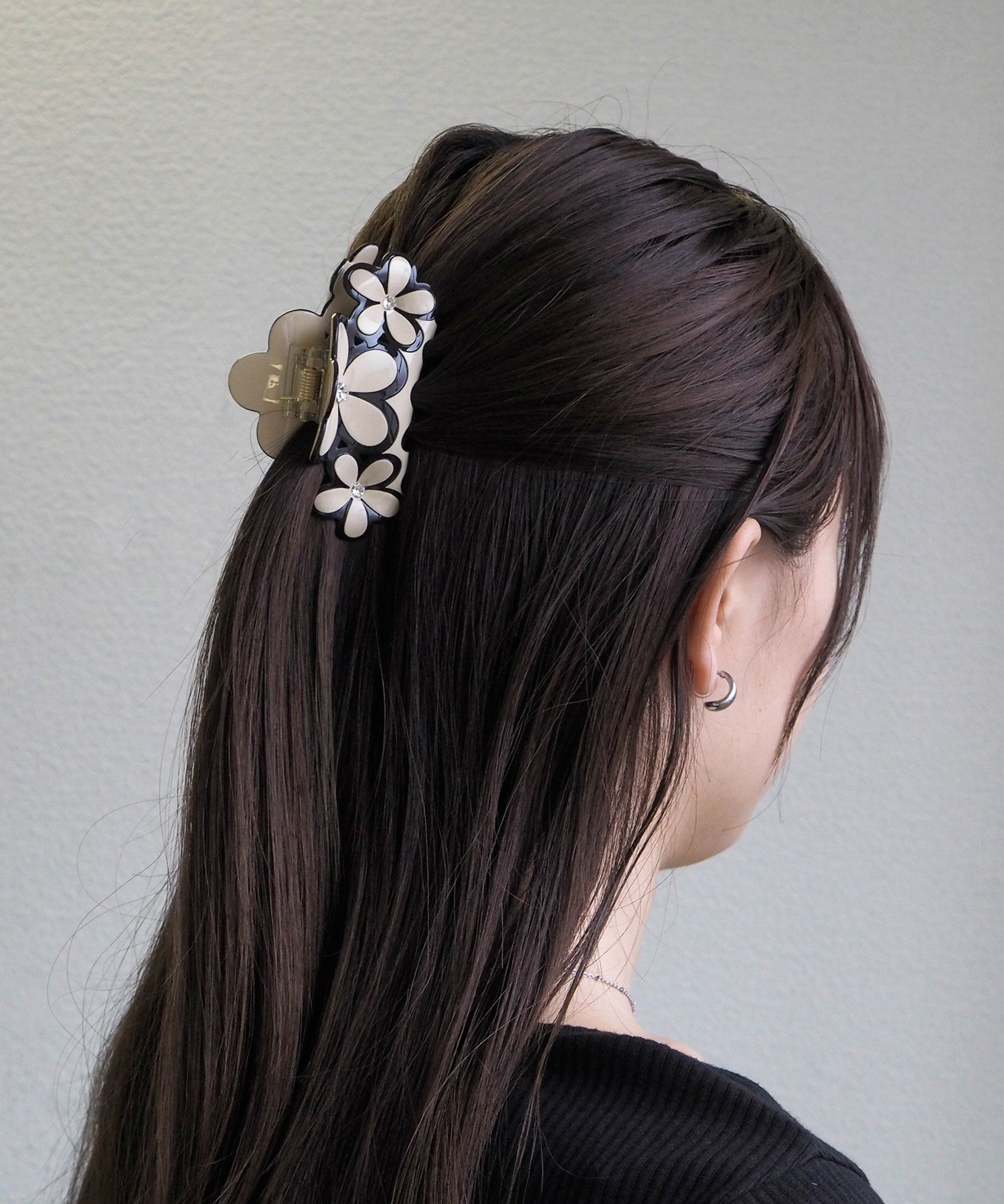フラワーアクリルヘアクリップ