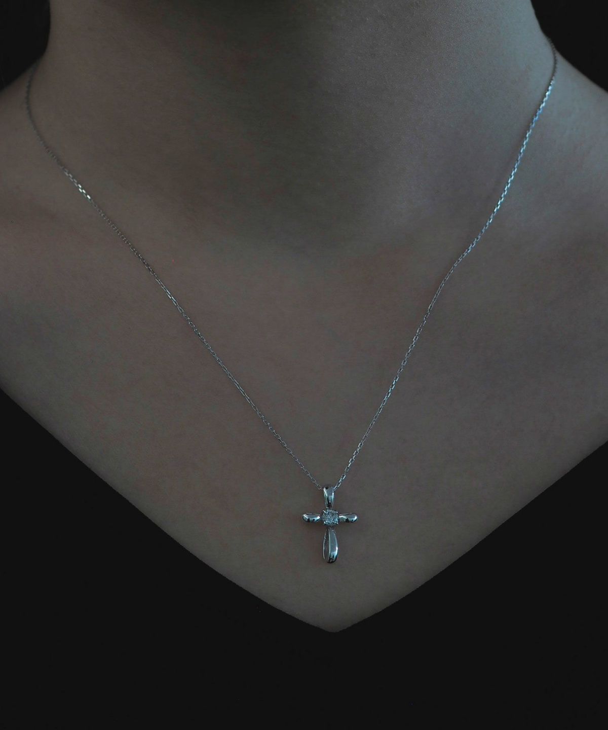 Cross pendant【LAB DIAMOND】