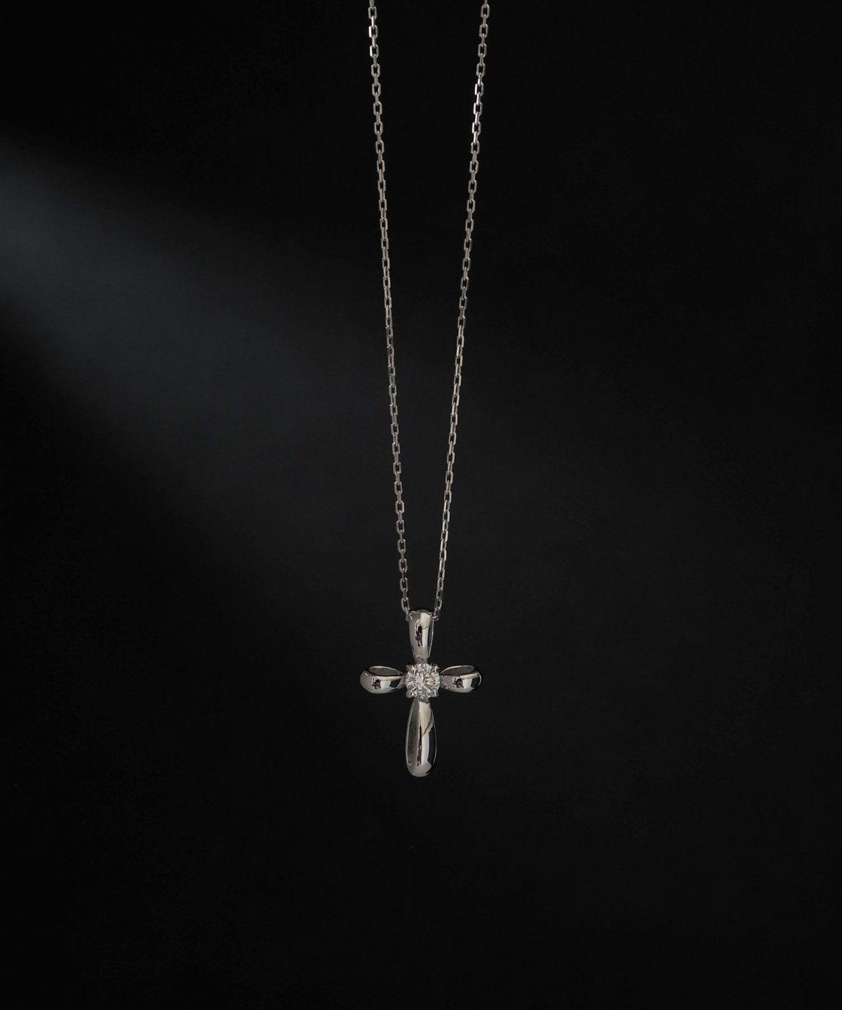 Cross pendant【LAB DIAMOND】