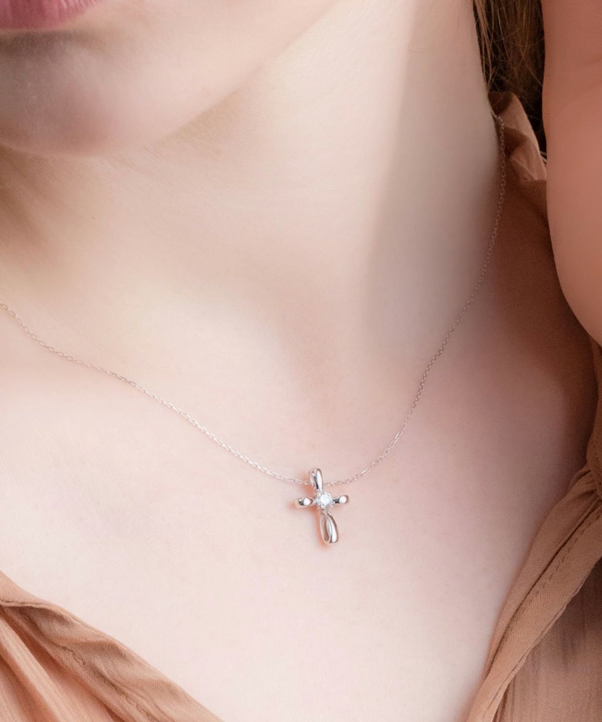 Cross pendant【LAB DIAMOND】