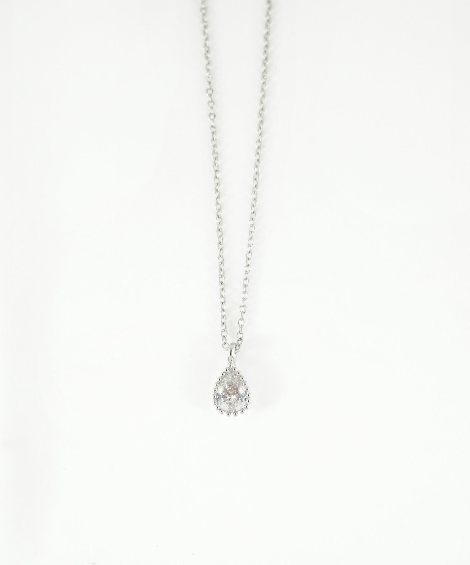 ドロップキュービックジルコニアプチペンダント【MUK】