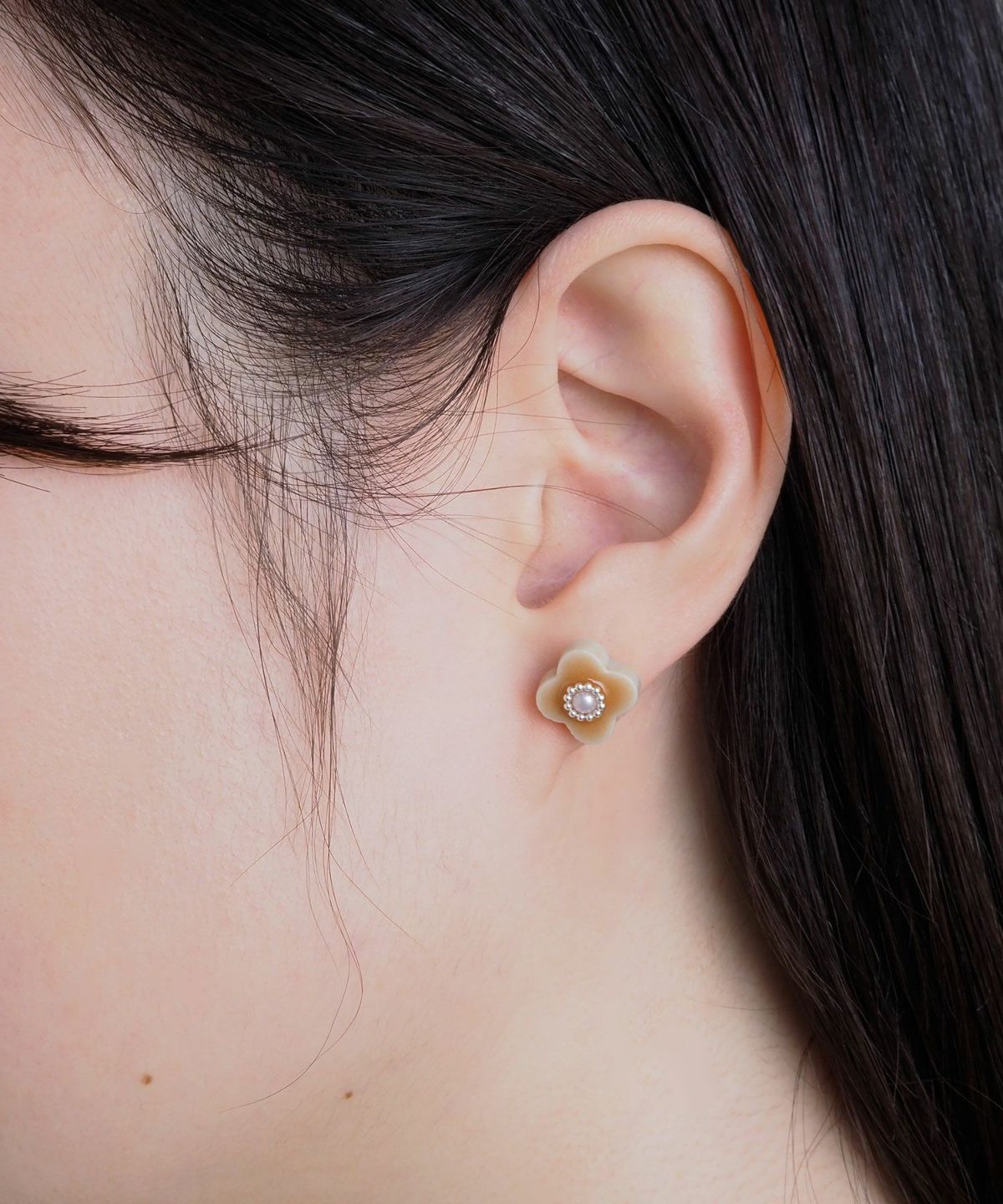 【MUK別注】美濃焼小花パールチタンポストピアス【MIKELO】