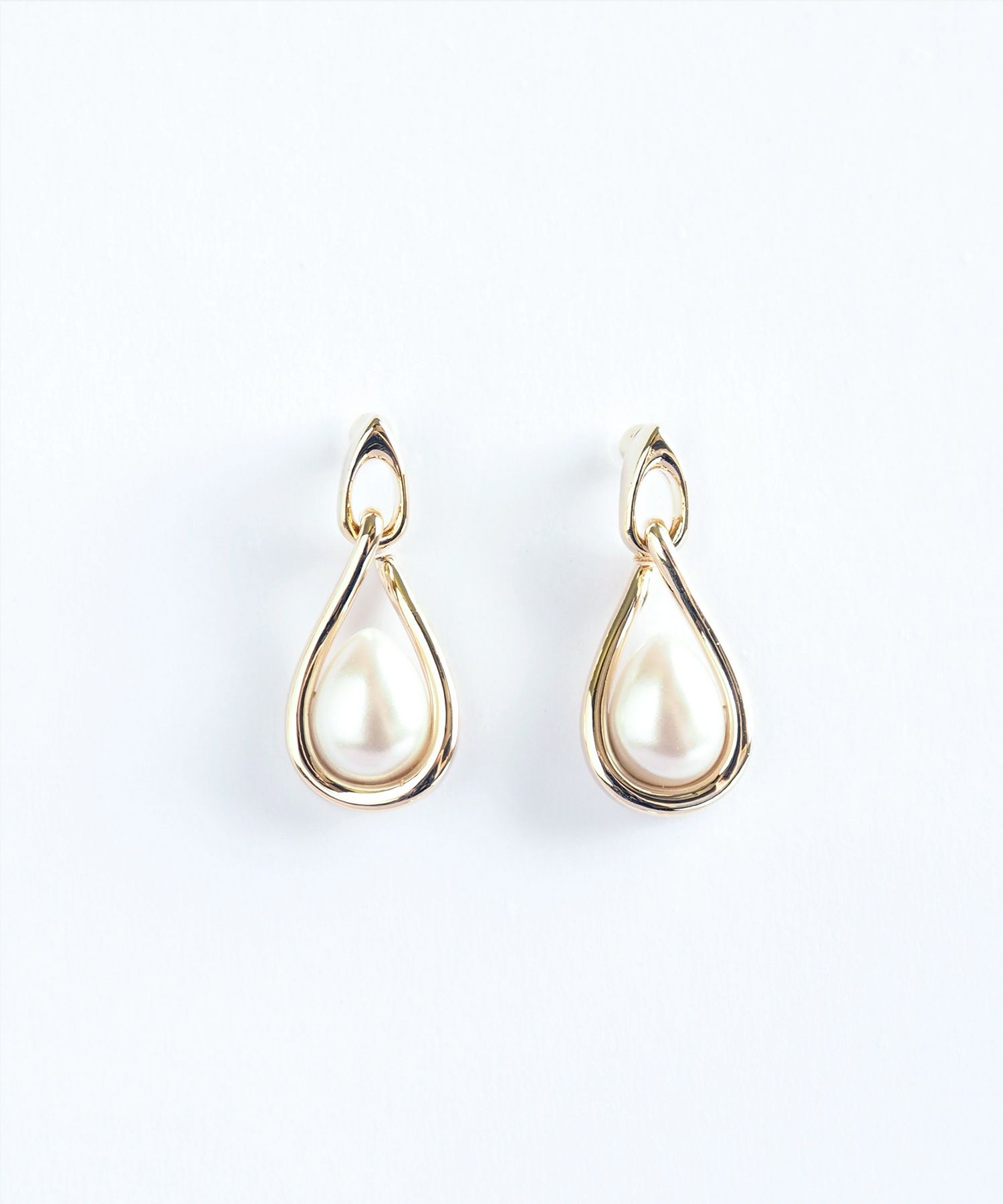 クレイドルパールセラミックポストピアス