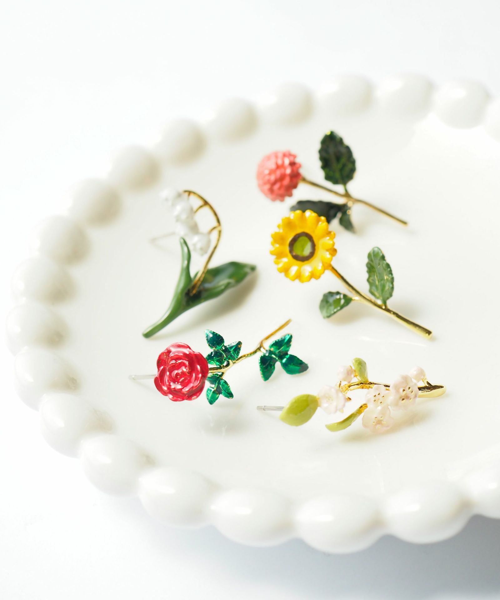 誕生花サージカルステンレスピアス