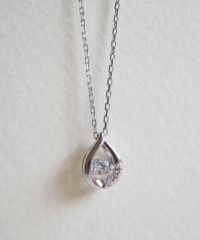 Petite Drop frame 925 Silver Dancing Stone Pendant【H&Ccollection】