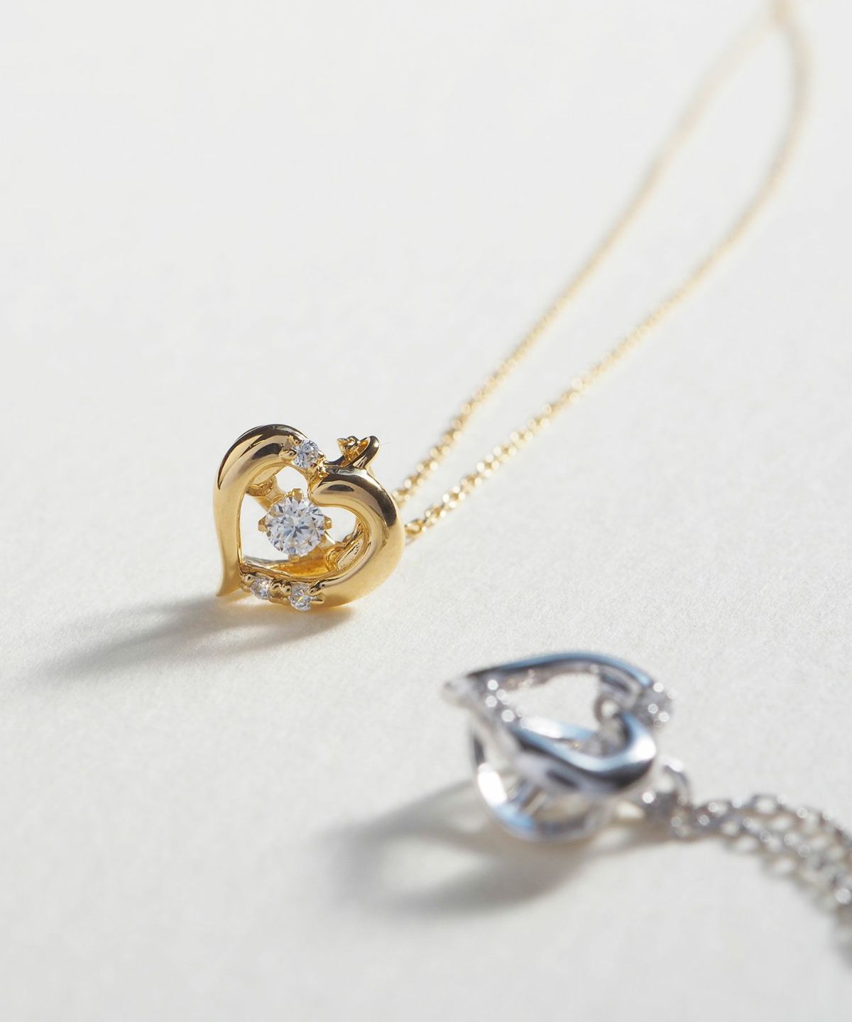 Heart frame 925 Silver Dancing Stone Pendant【H&Ccollection】