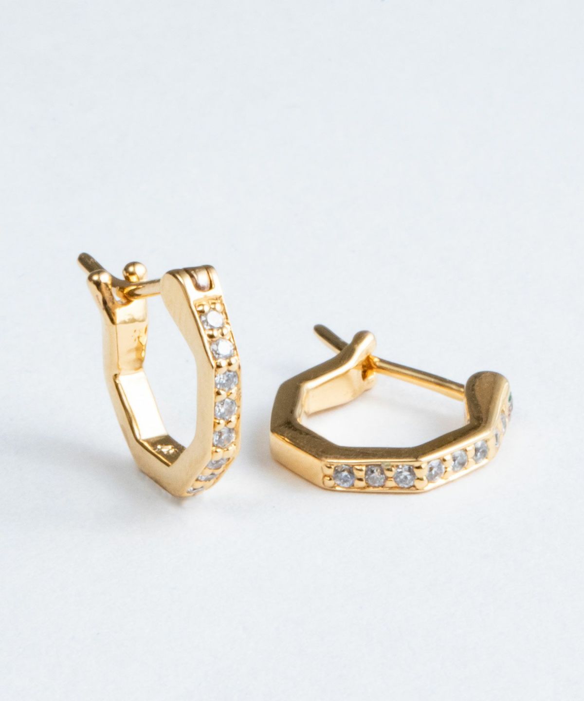 012F♦【売約済み】ピアス　フック　２粒　CZ　ダイヤ　SV925　シルバー シルバー925 CZダイヤ1石4本爪のスタッドピアス クリアと