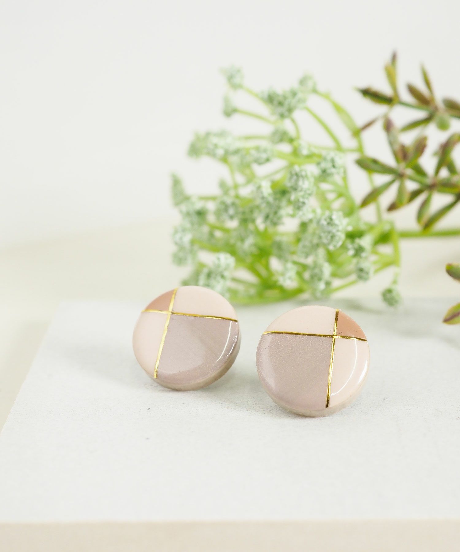 【MUK別注】美濃焼フレンチクラシカルペールグリッドピアス【MIKELO】