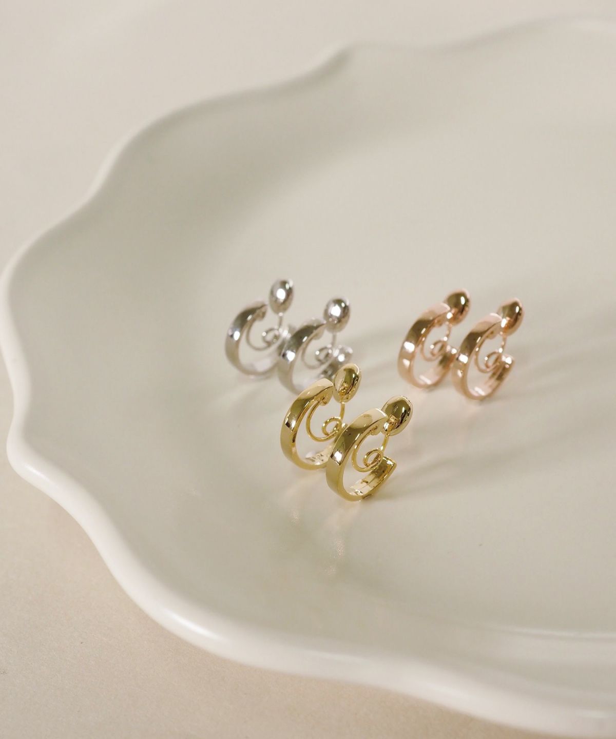 【web限定】シンプルフープメタルループフィットイヤリング