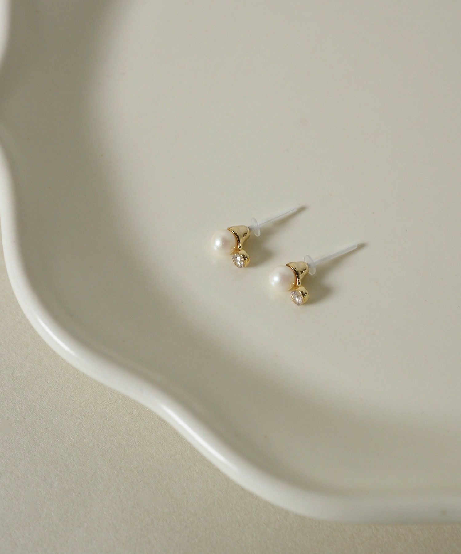 【web限定】パール&ストーンプチセラミックポストピアス