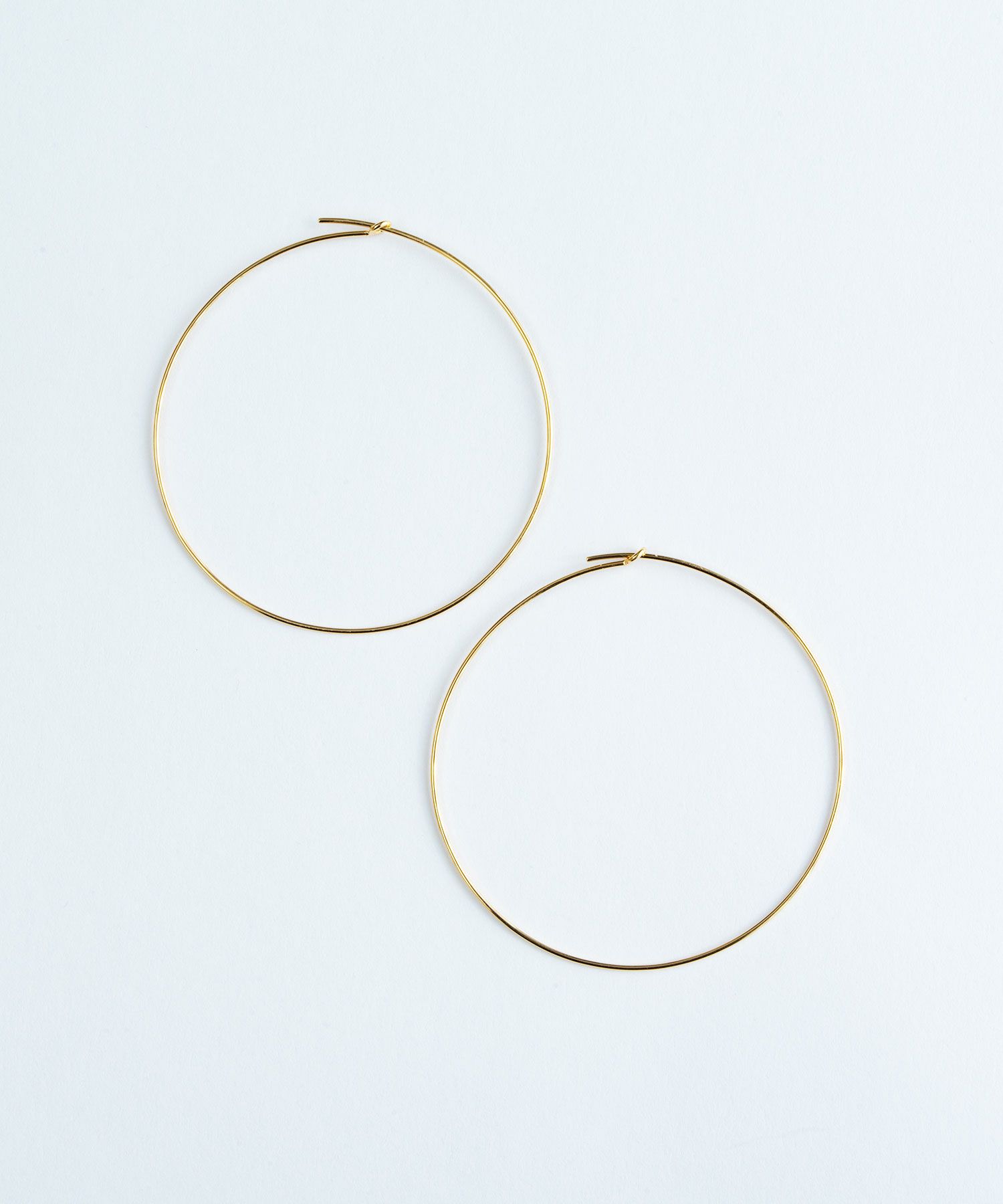 シームレススリムフープピアス(L)