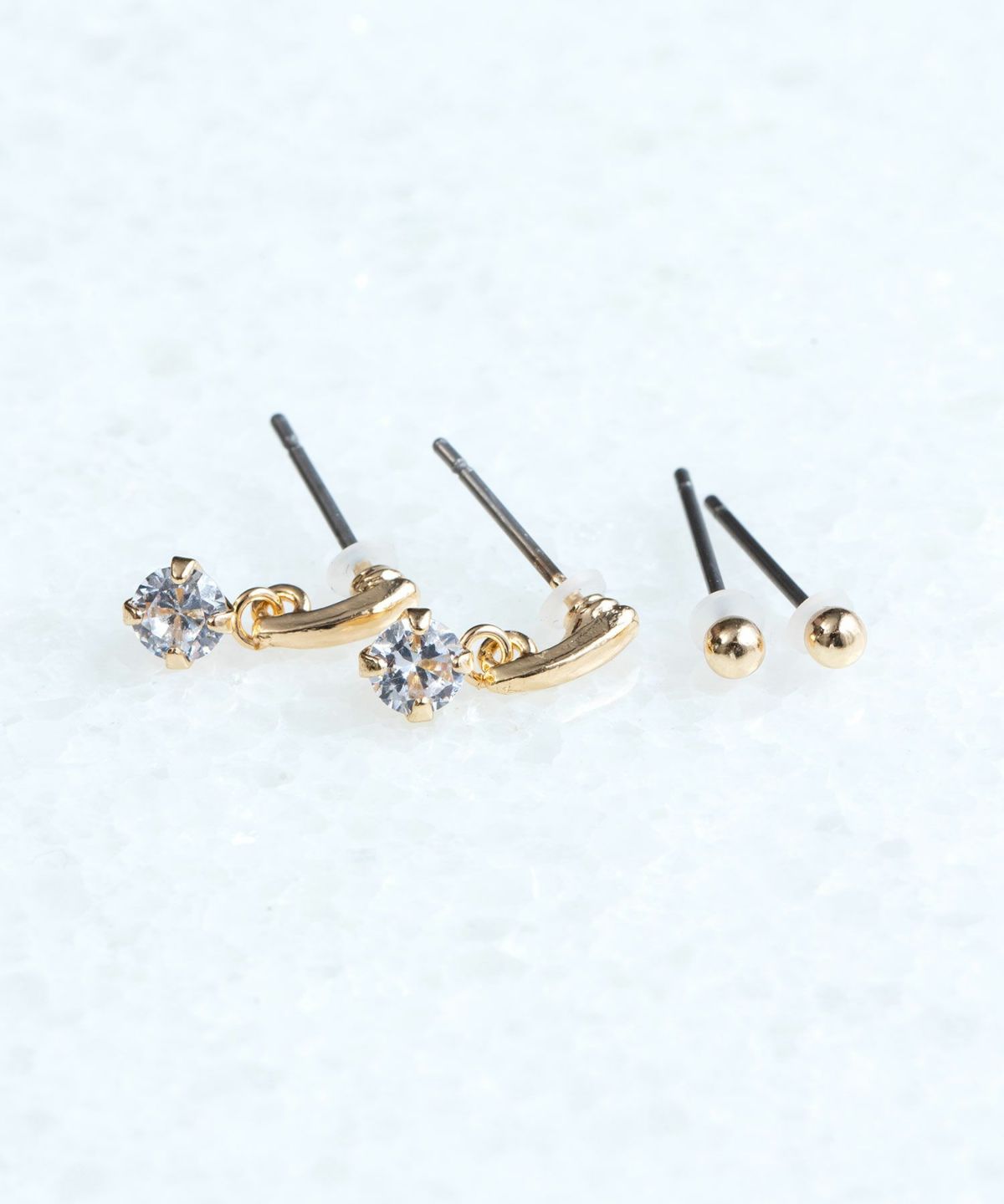 スウェイキュービックジルコニアピュアチタンポストピアス | 【公式