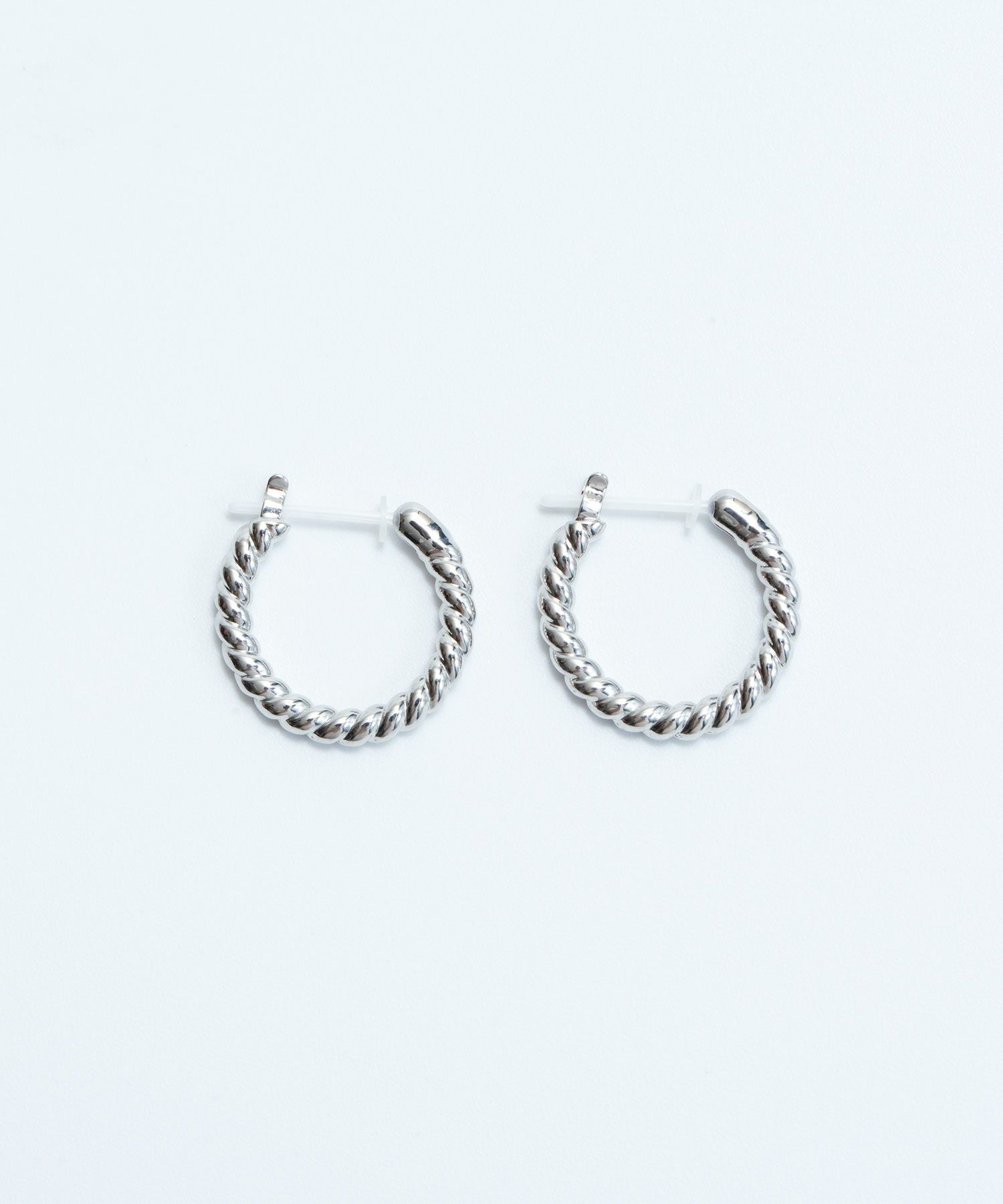 ツイストフープセラミックポストピアス