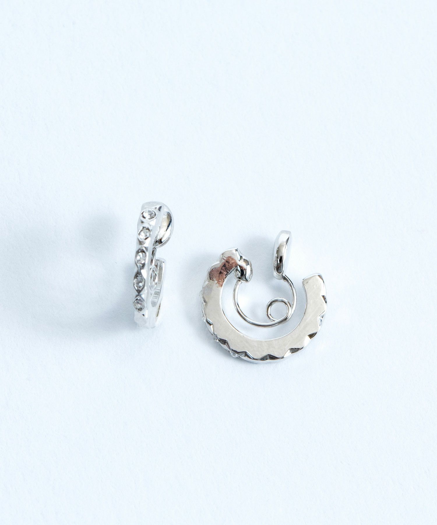 リーフカットループフィットイヤリング