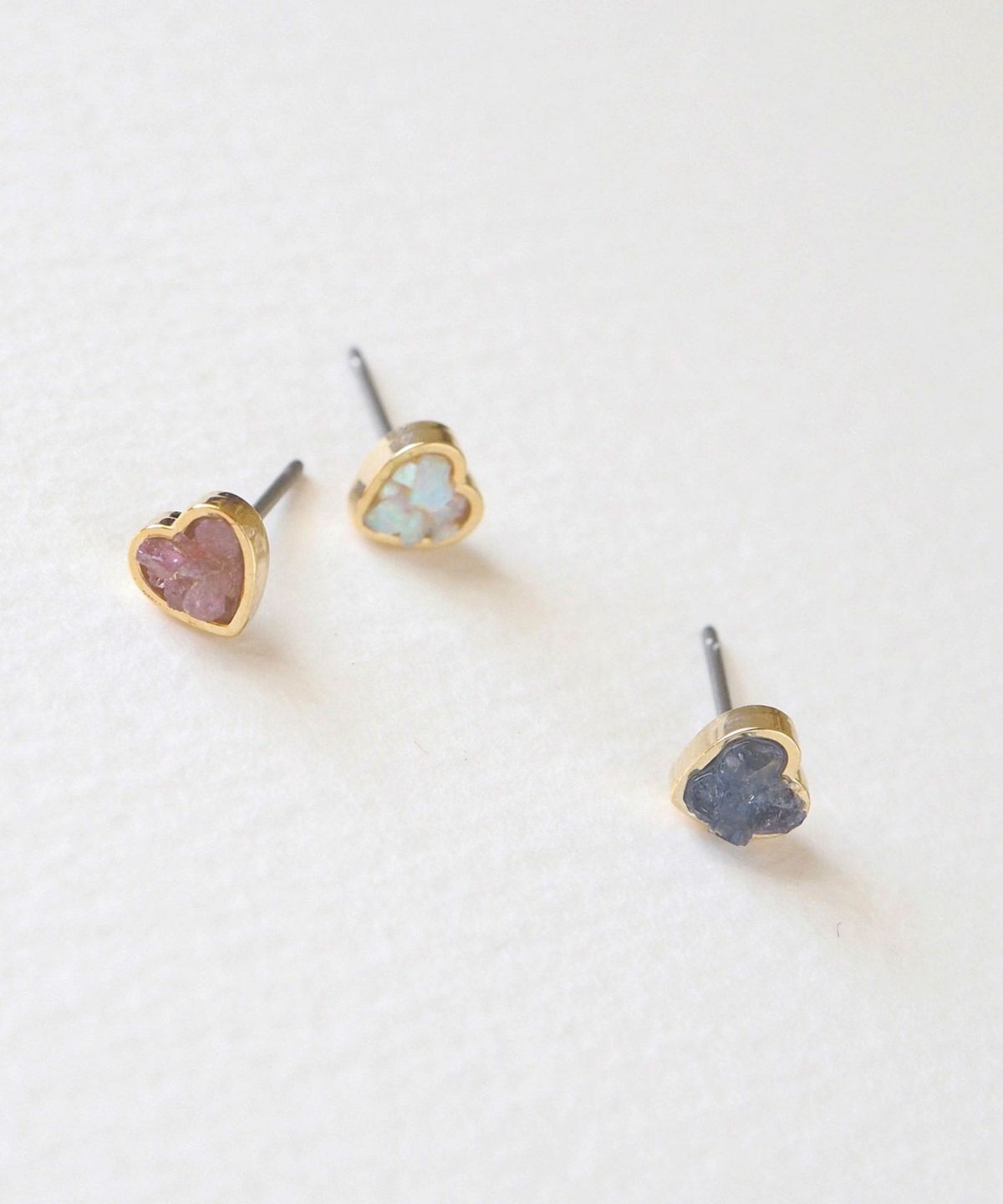 プチハートストーンチタンポストピアス【MUK Dreamy stone】