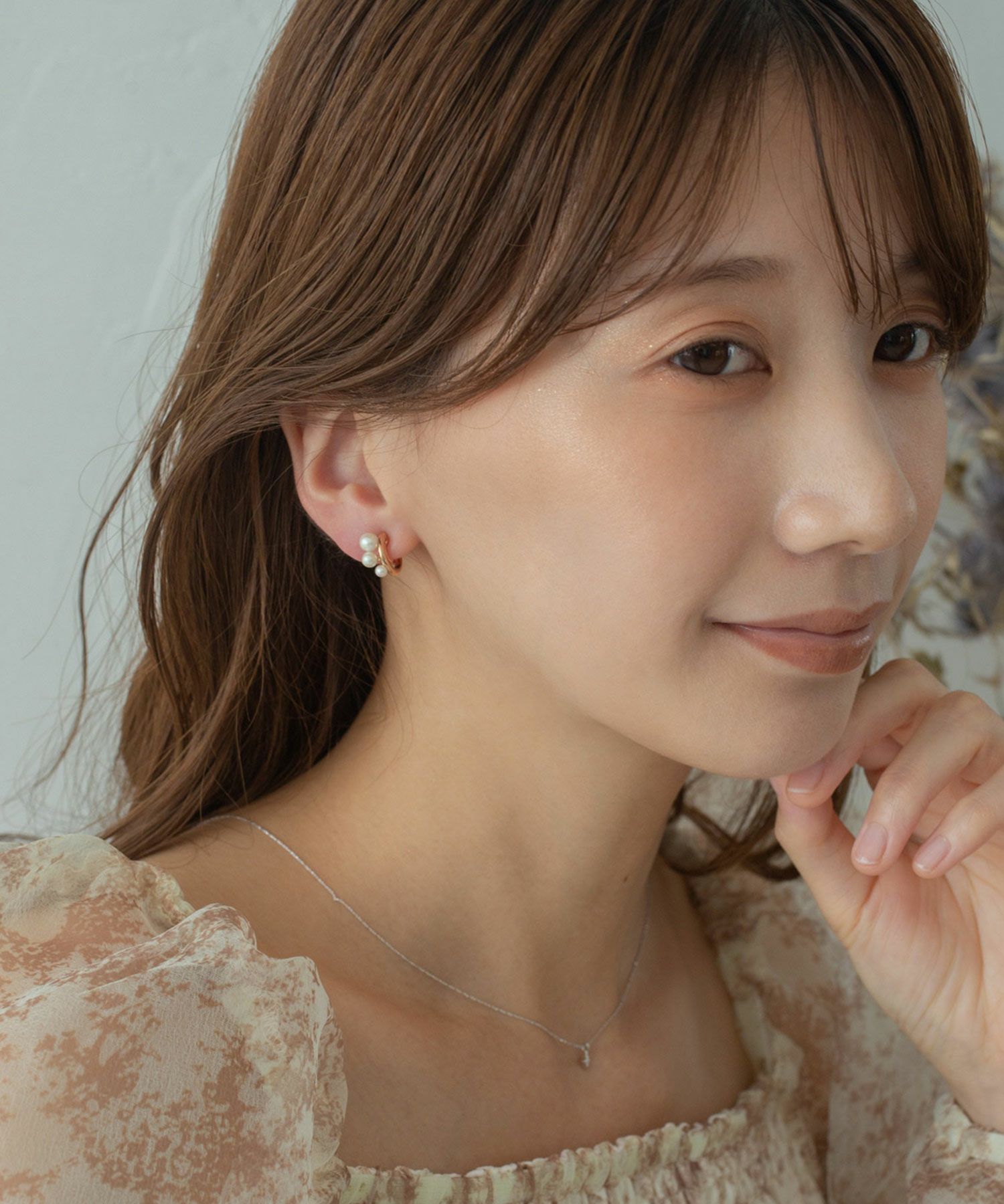 【森香澄さん着用】【web限定】ニュアンスパールループフィットイヤリング