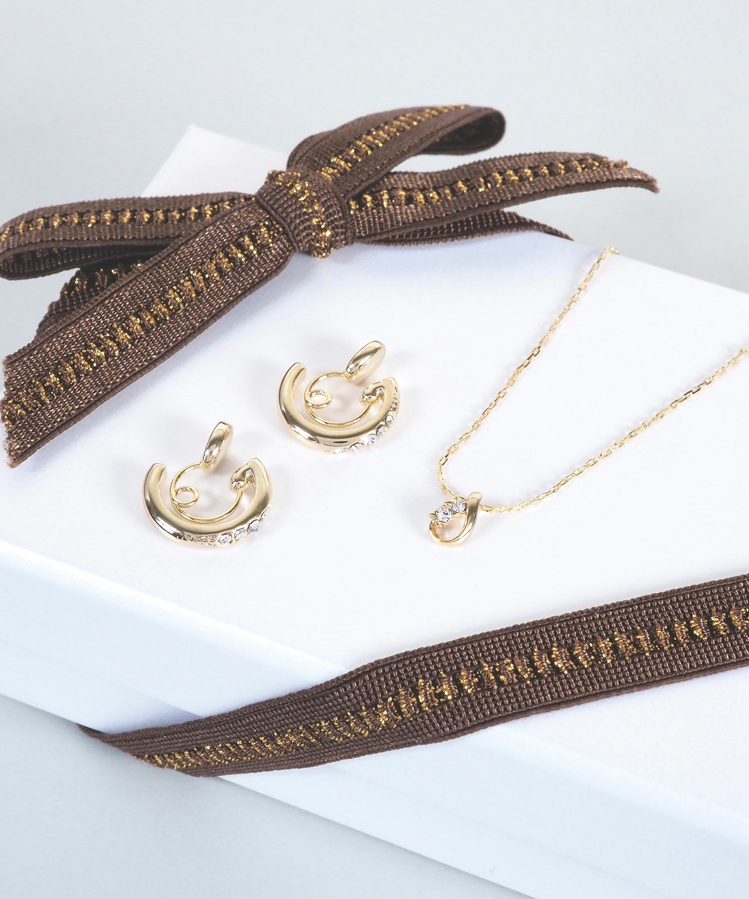 【web限定ギフトセット】イヤリング＆ネックレスクリスマスプレミアムセット