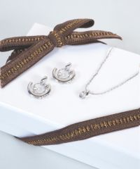 【web限定ギフトセット】イヤリング＆ネックレスクリスマスプレミアムセット