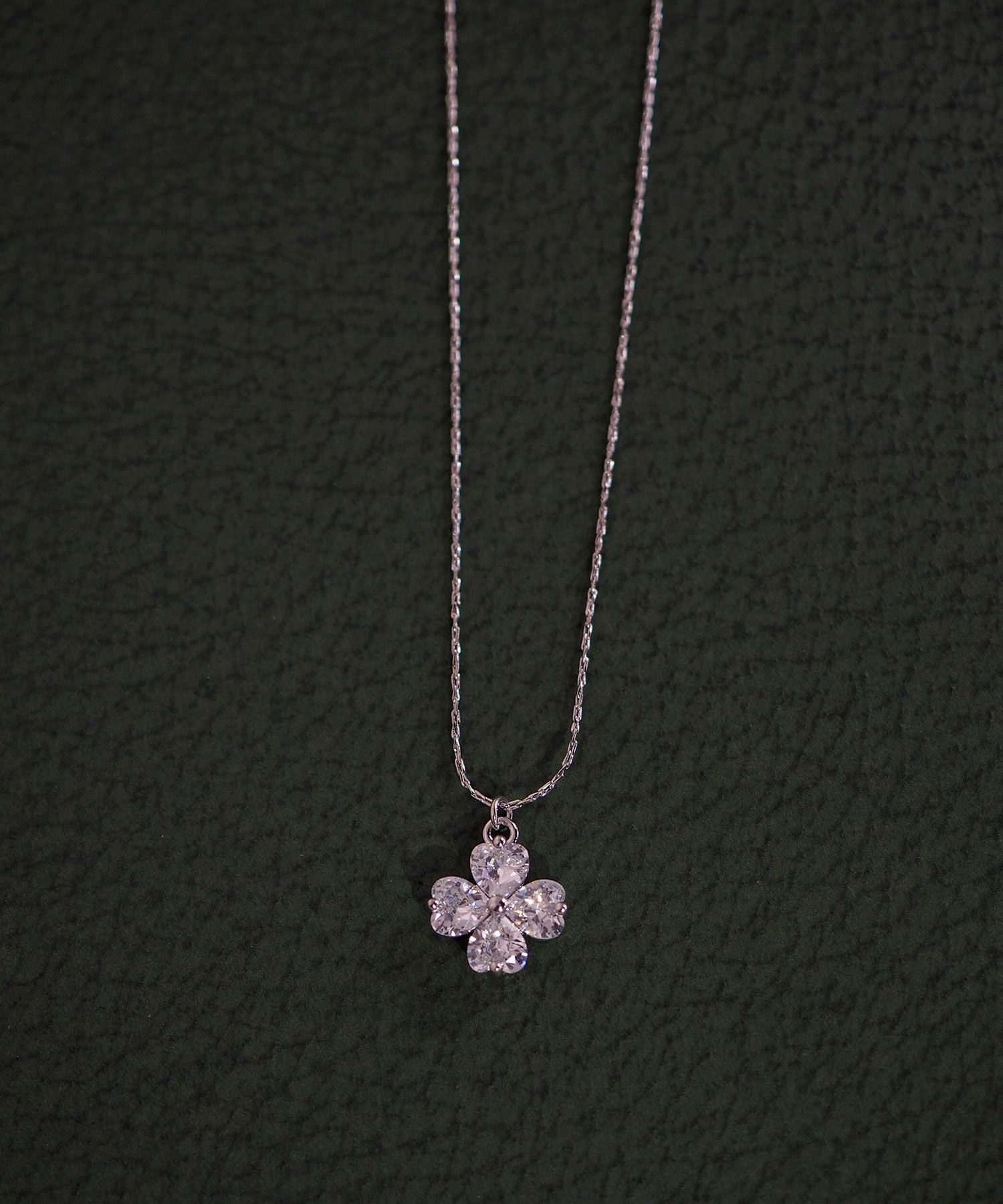 キュービックフラワーネックレス【Dahlia】