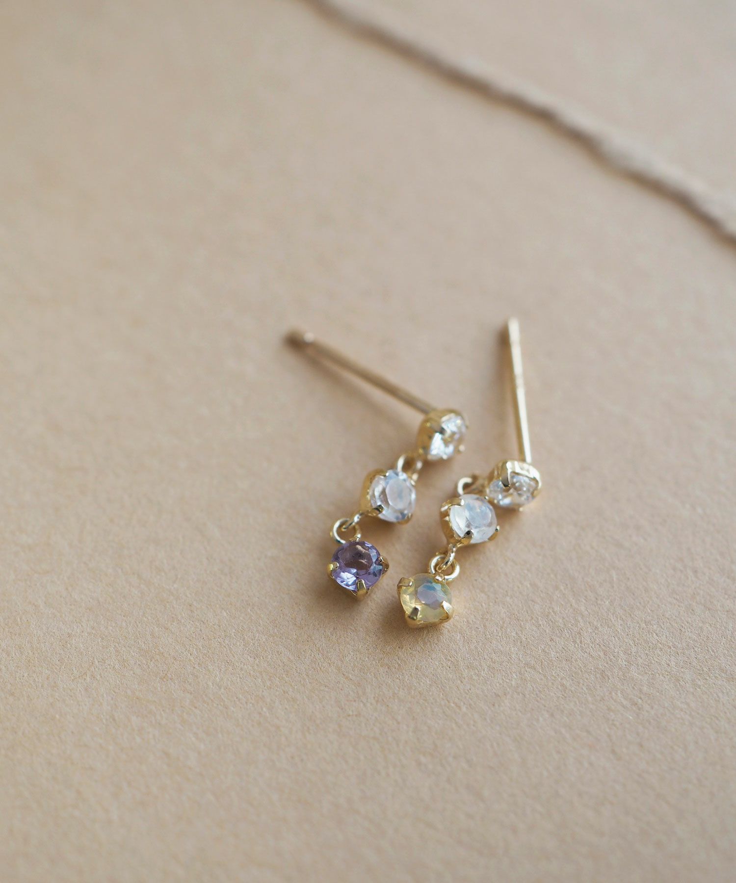 K10スウェイジェムストーンピアス【cucia K10 Light Jewelry】