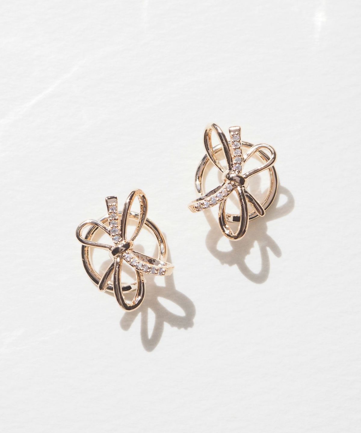 【MUK別注/web限定】リボンノットラウンドメタルイヤリング