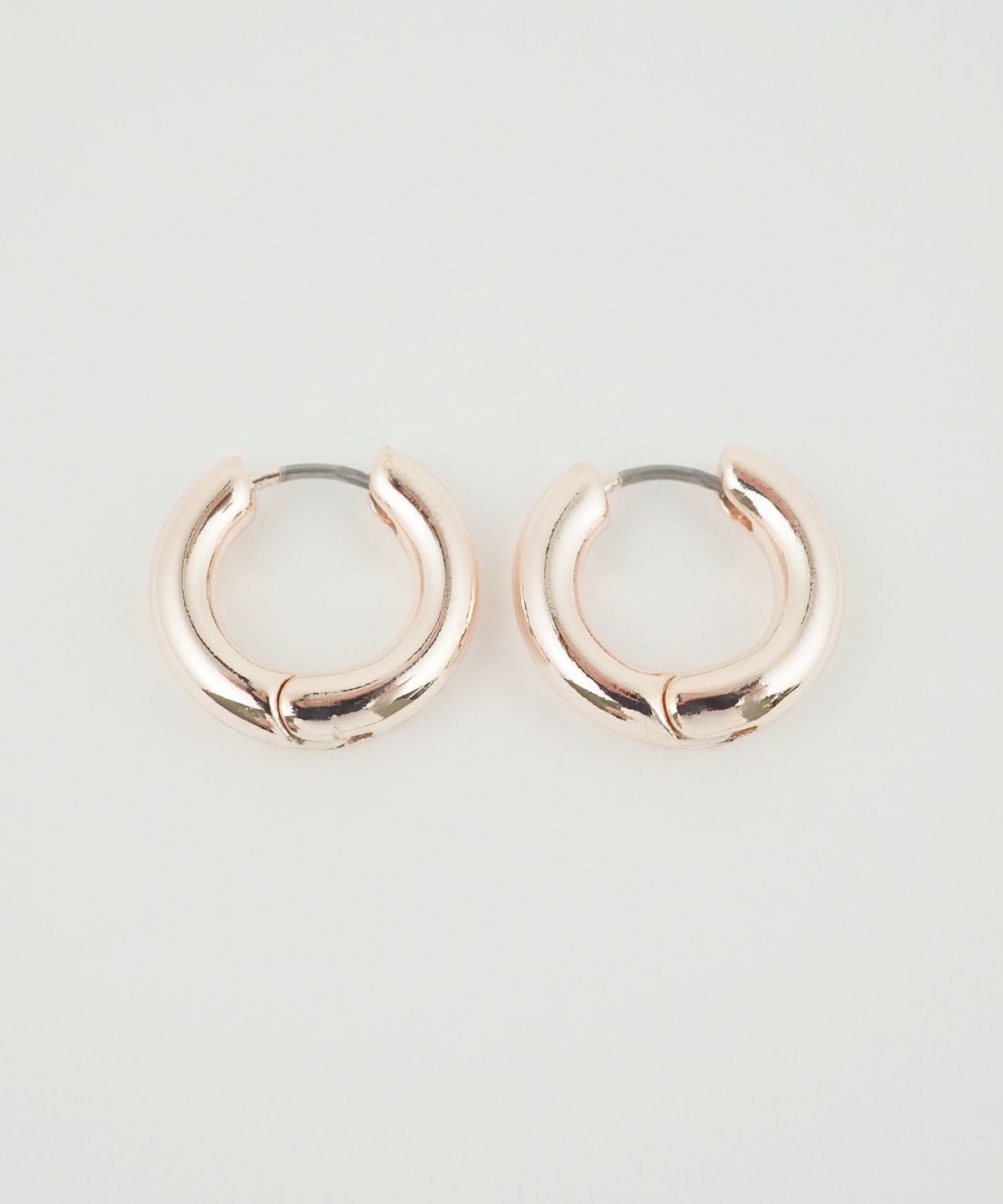 シックフープサージカルステンレスポストピアス