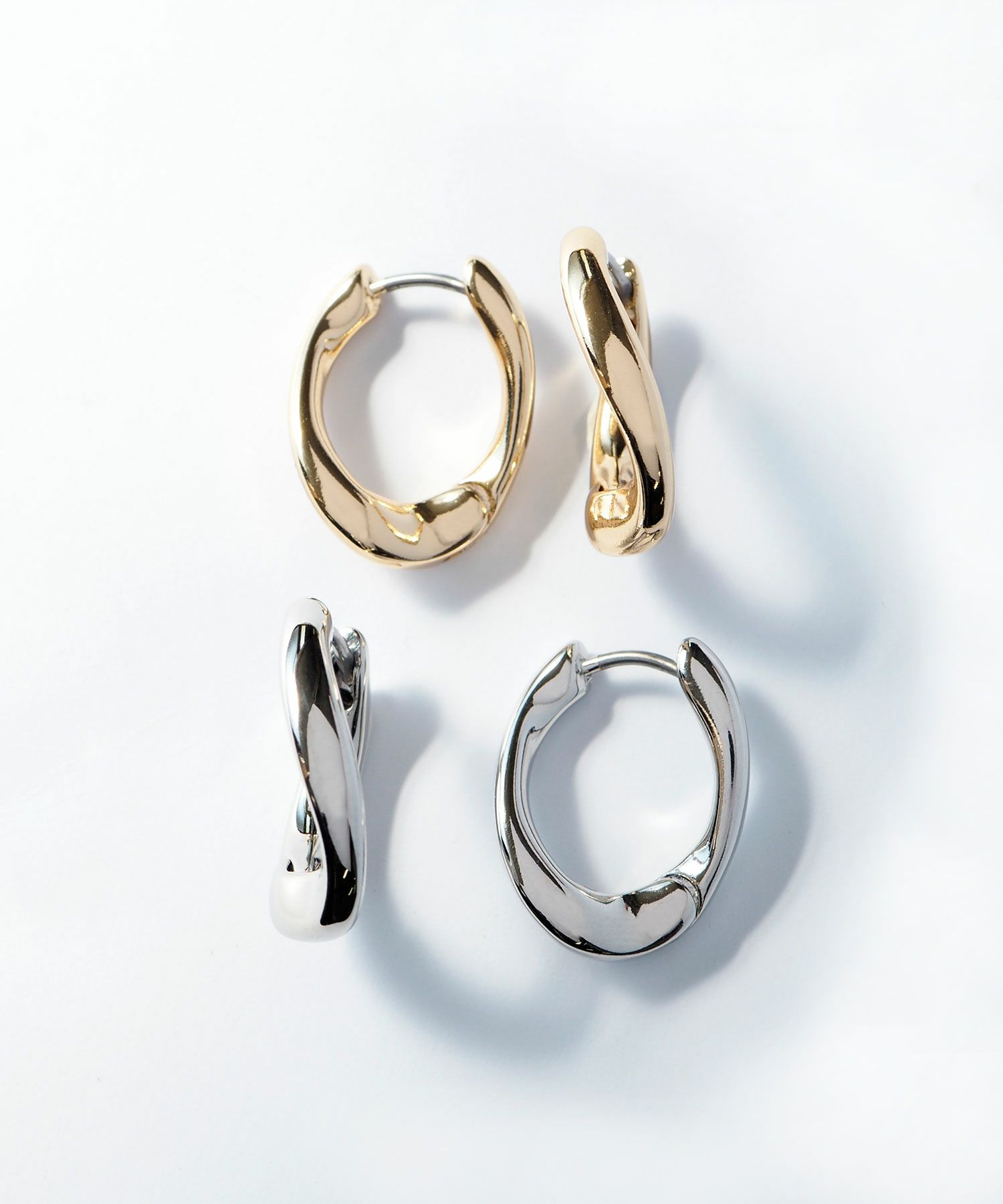 ツイストサージカルステンレスポストピアス