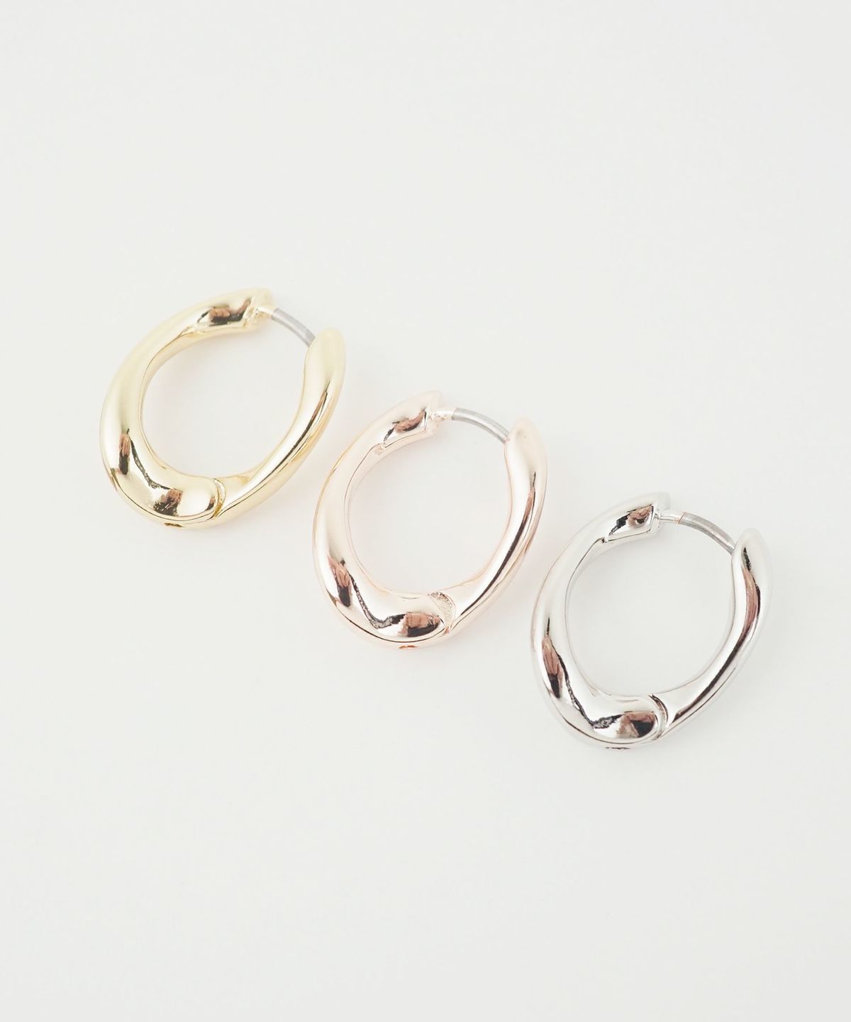 ツイストサージカルステンレスポストピアス