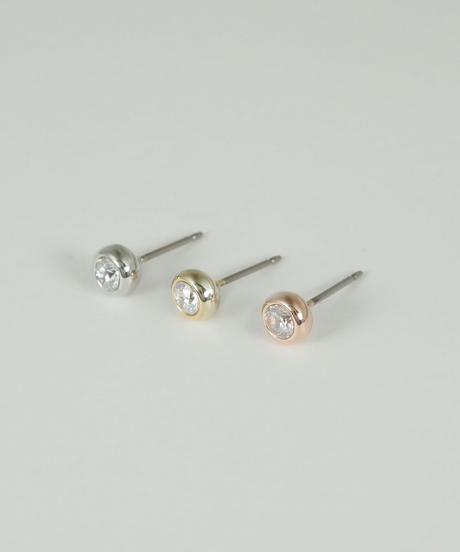 パッローネジルコニアピアス