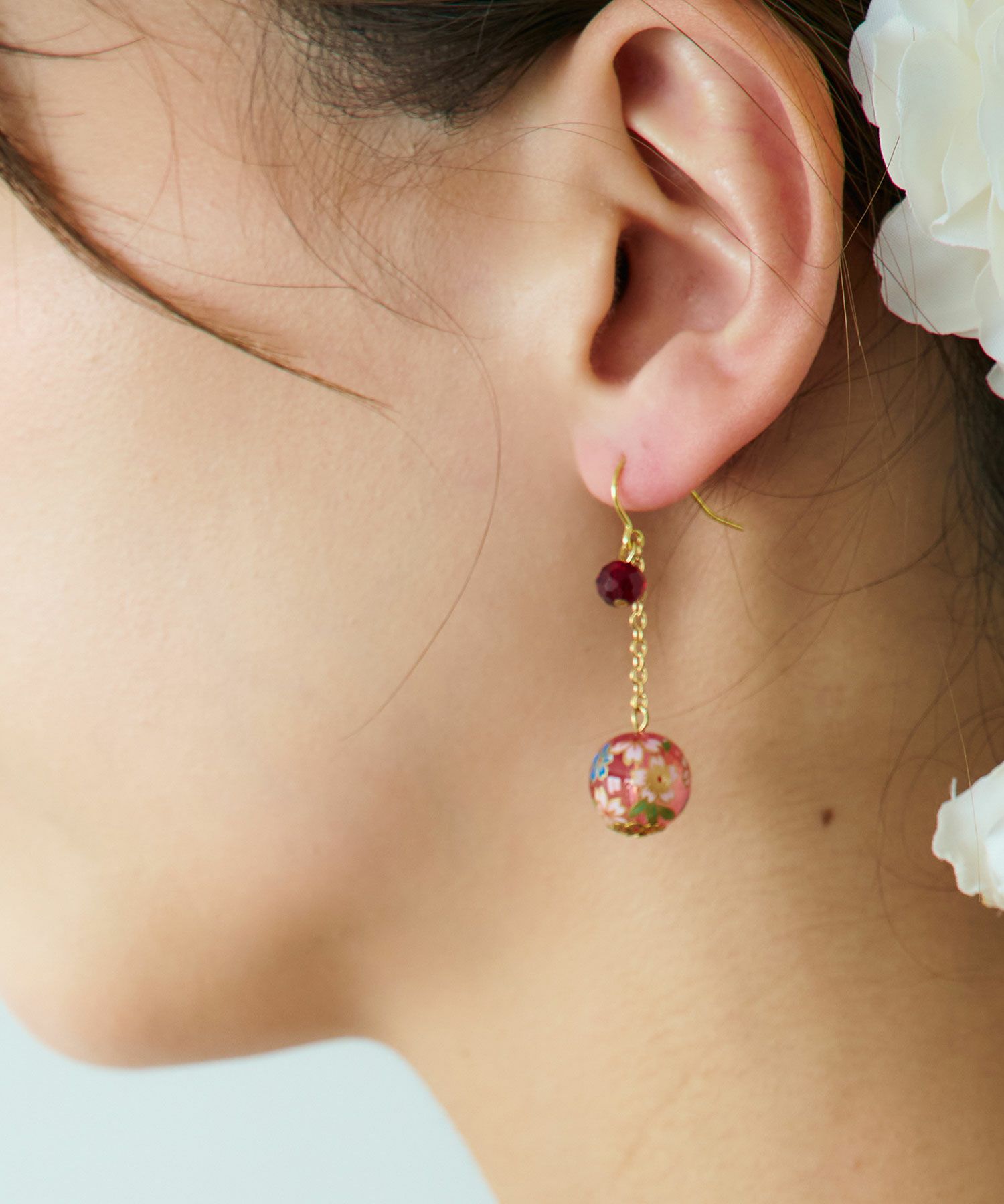 ゆらゆらとんぼ玉ピアス