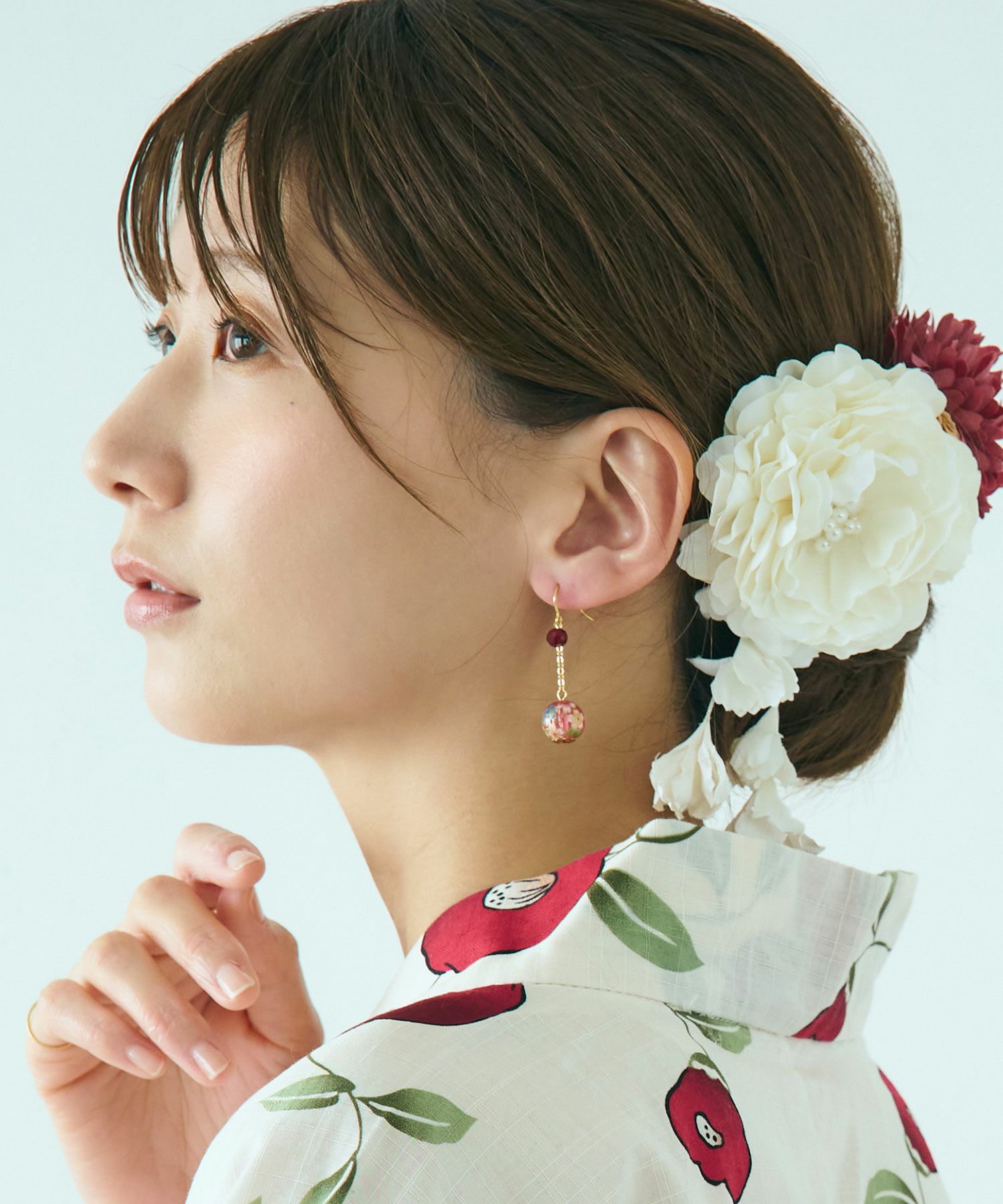 ゆらゆらとんぼ玉ピアス