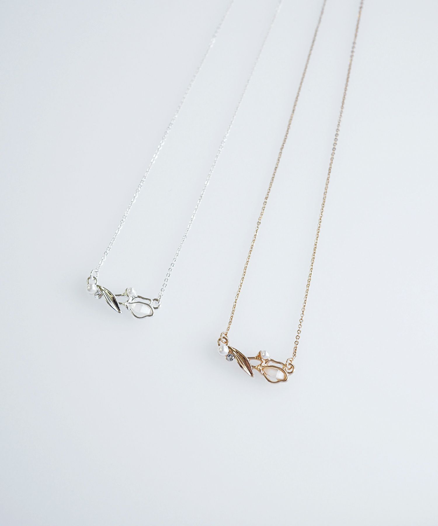 チューリップラインネックレス