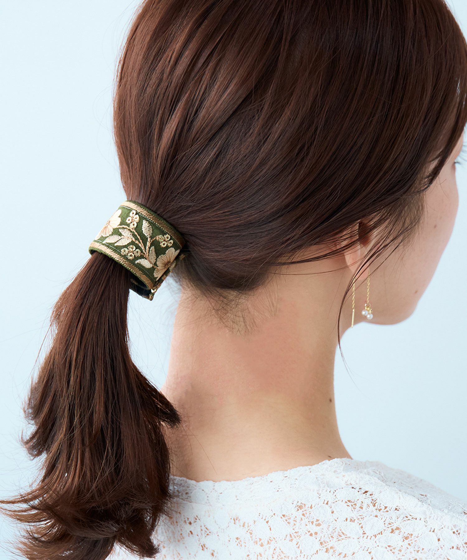 くるっとまきつくインド刺繍フック付きシュフィー