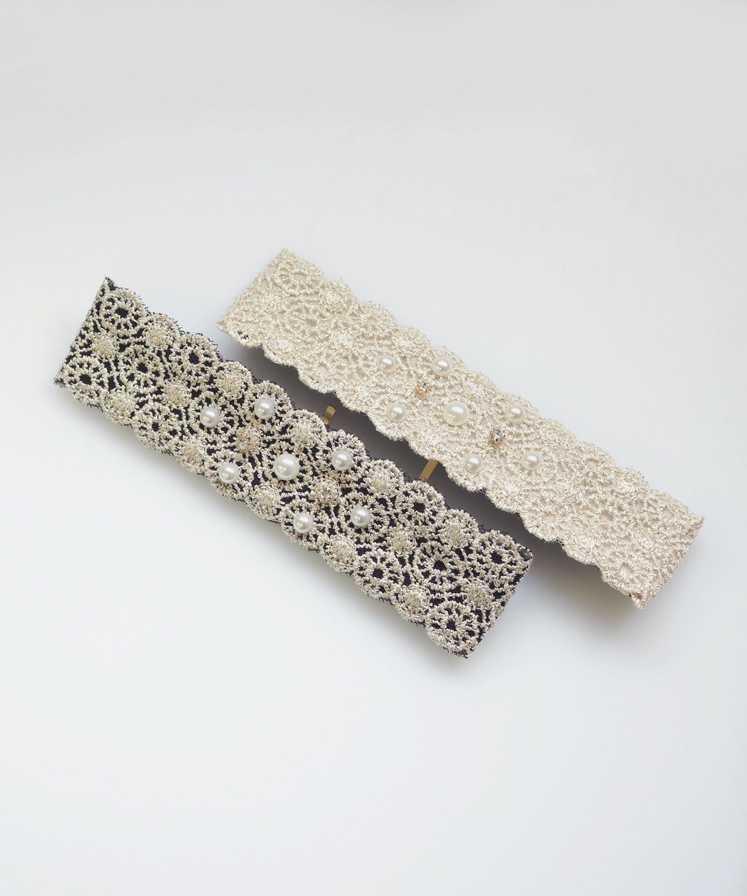 くるっとまきつく刺パールフック付きシュフィー