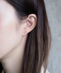 ジルコニアムーンK18ポストピアス | 【公式】MUK ONLINE SHOP｜人気