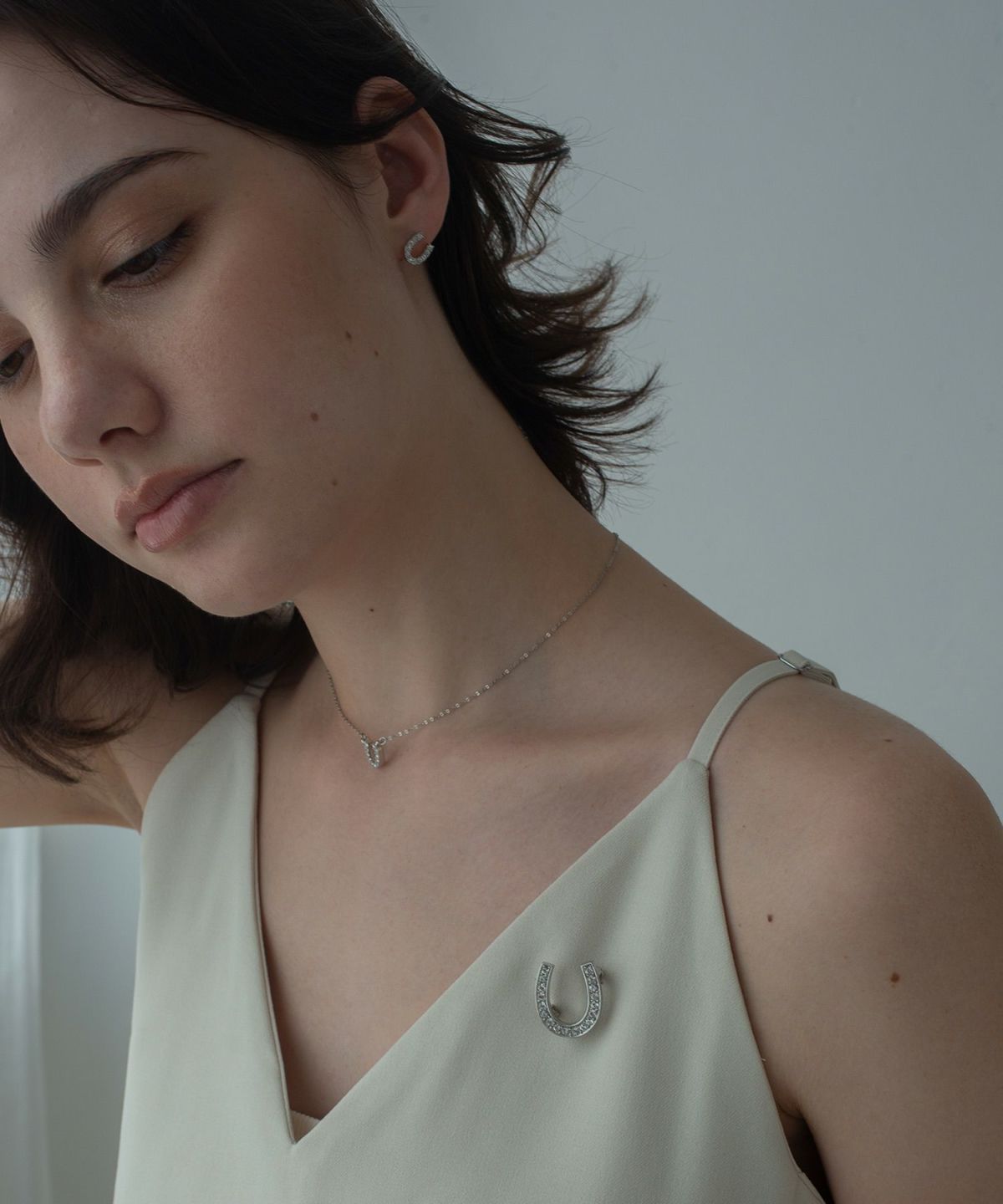 ホースシューパヴェブローチ【JUNO PREMIUM】