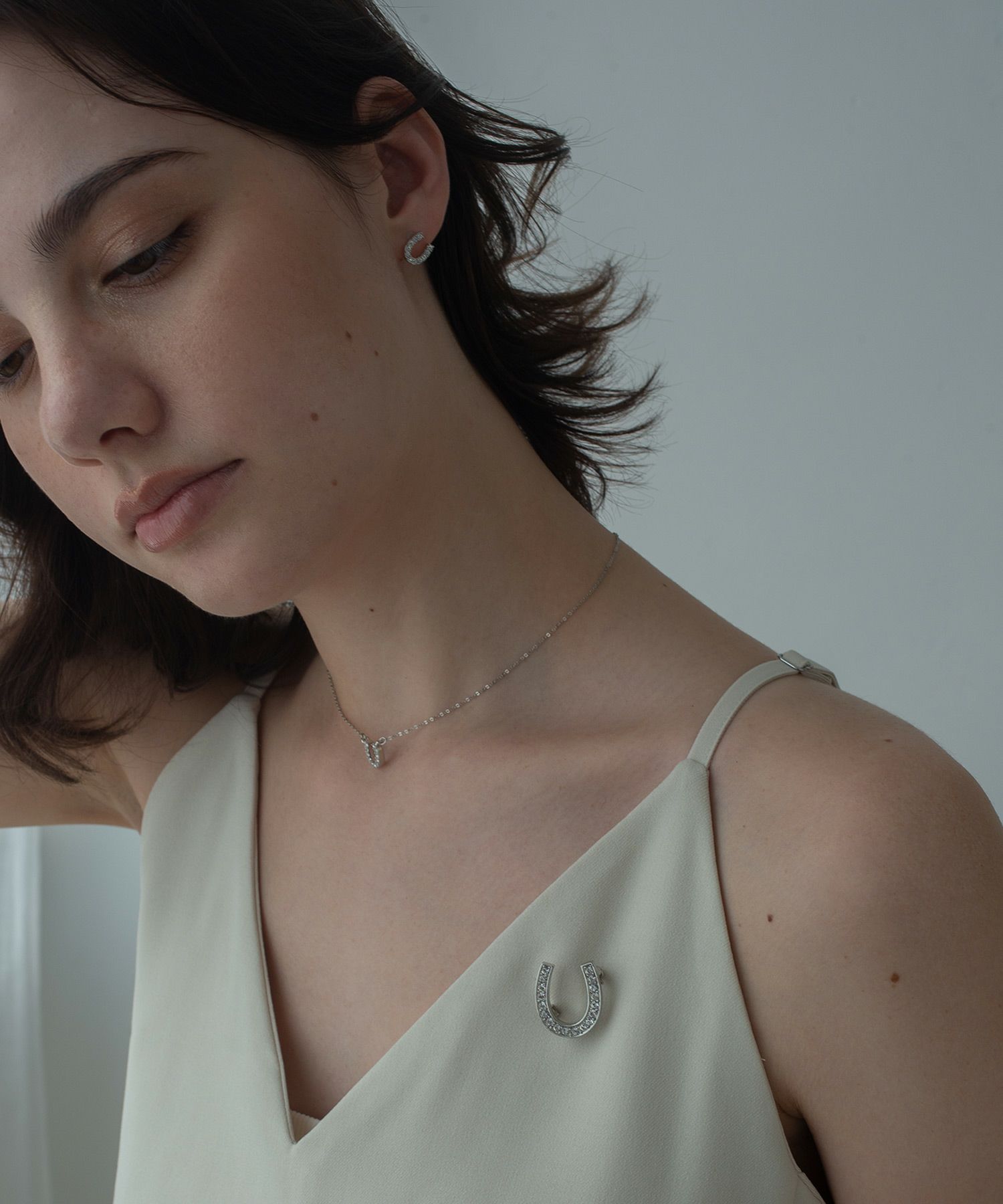 ホースシューパヴェブローチ【JUNO PREMIUM】