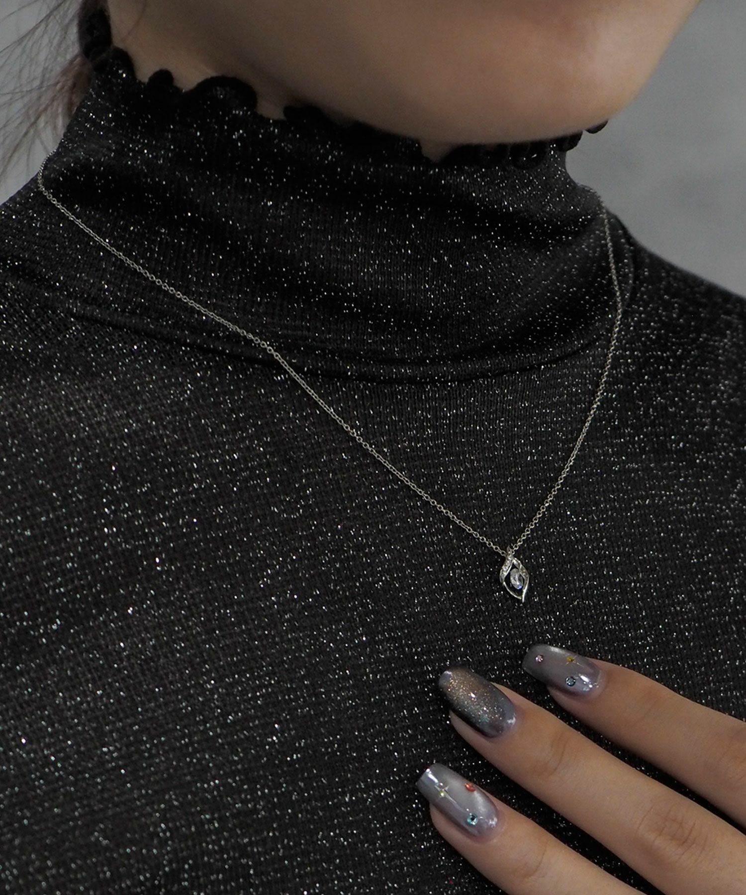 マーキスシャイニングストーンネックレス