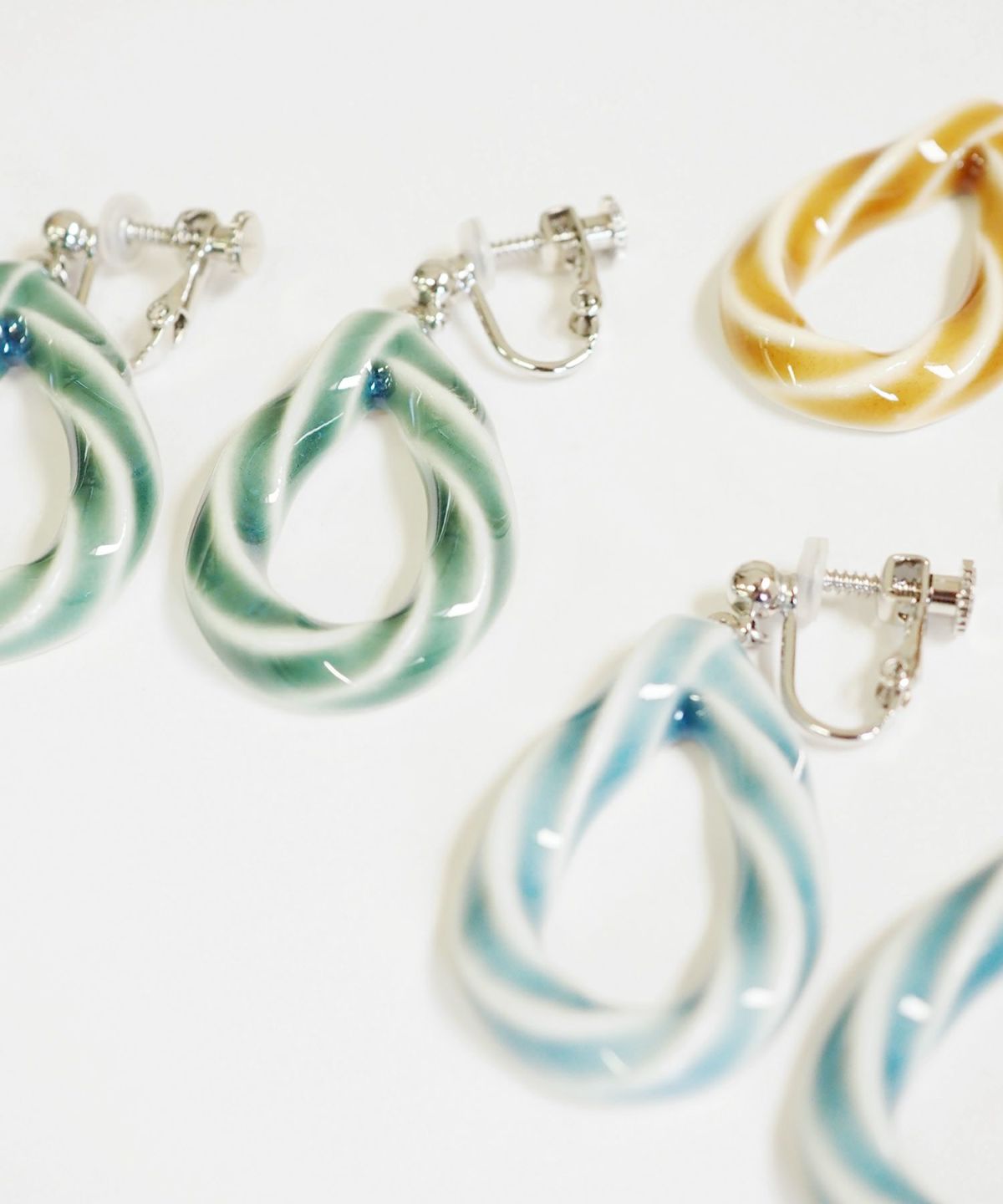 美濃焼タイルドロップイヤリング【七窯社】 | 【公式】MUK ONLINE SHOP