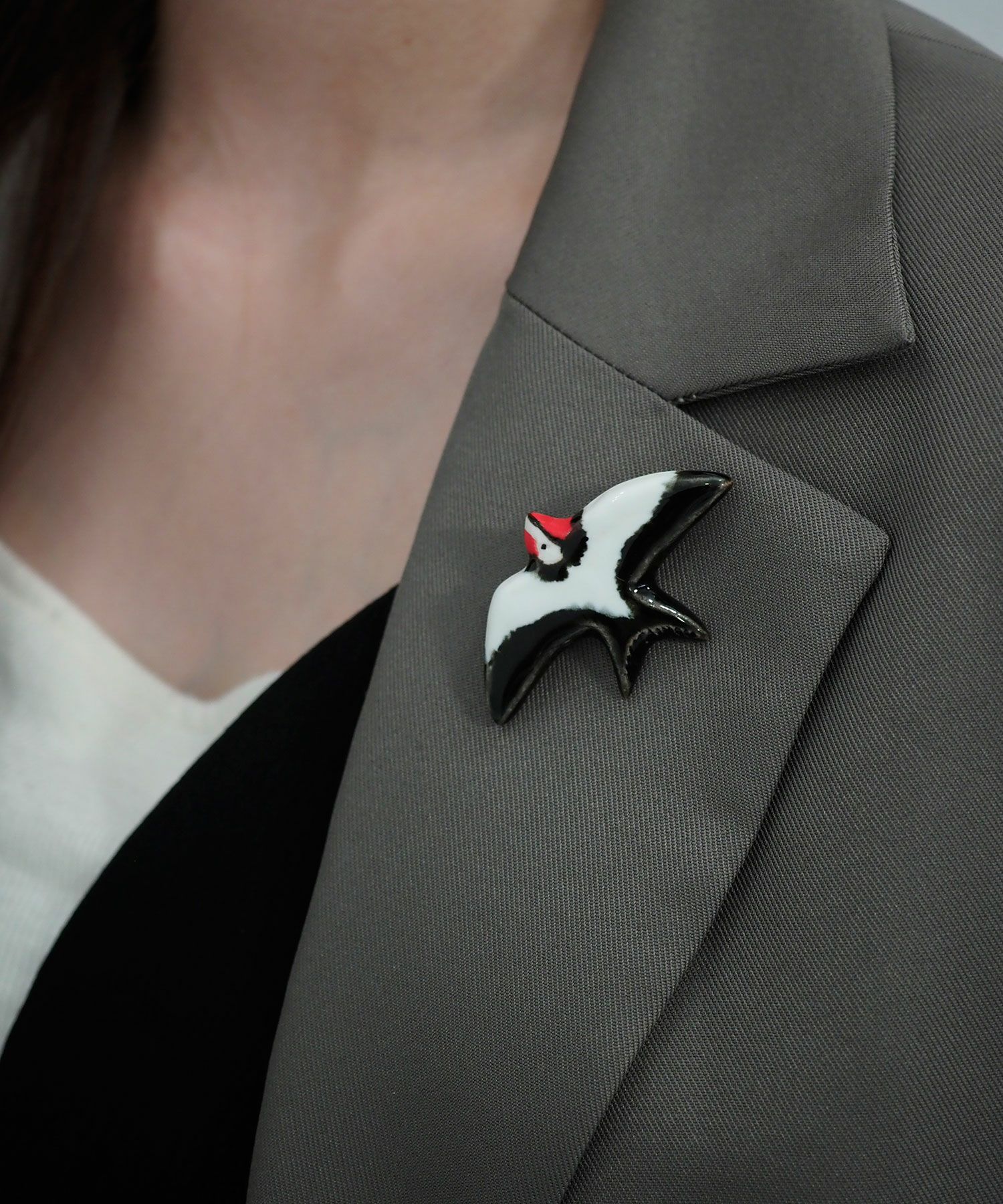 美濃焼タイルつばめブローチ【七窯社】