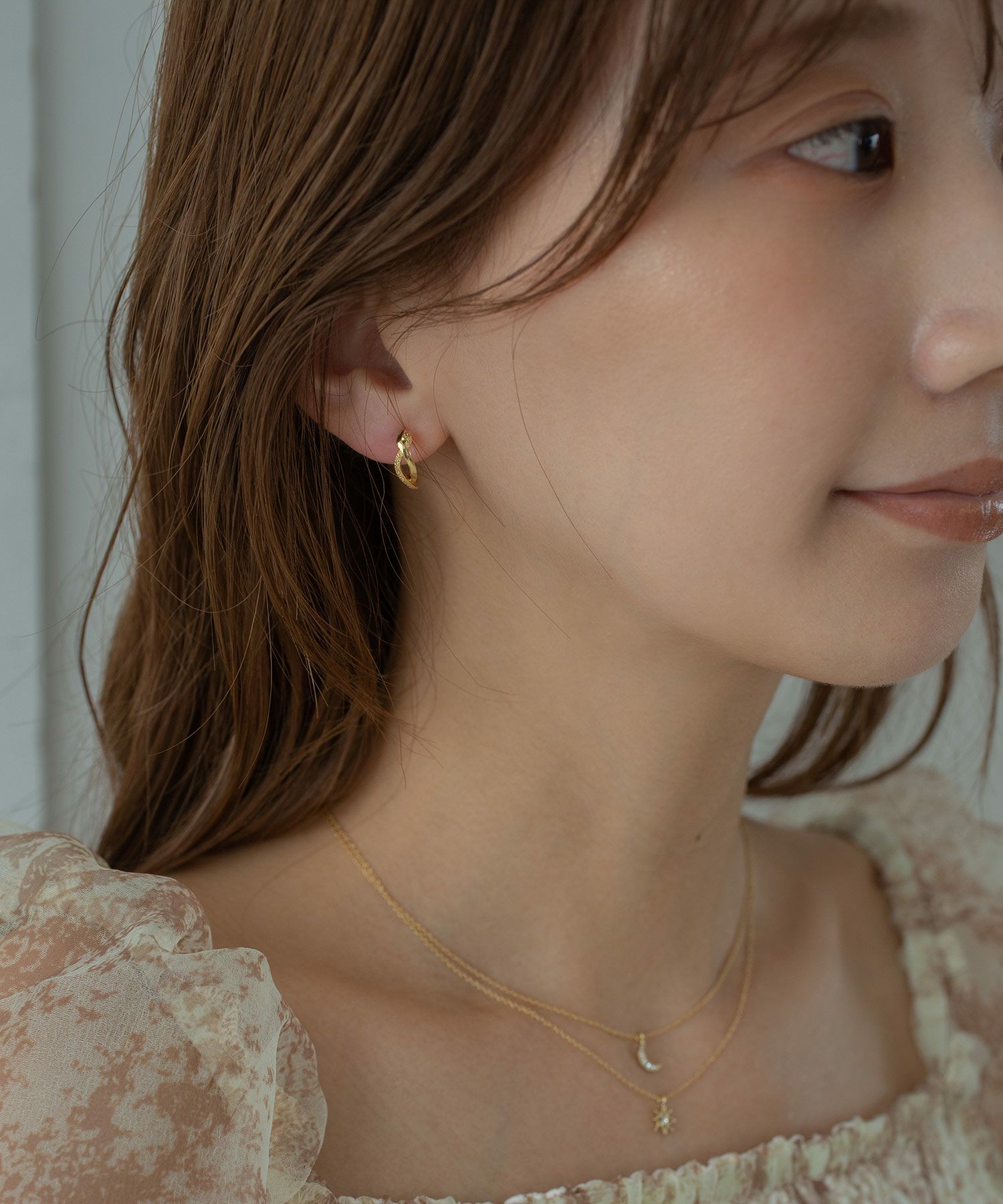 クロスラインフープ樹脂ノンホールイヤリング