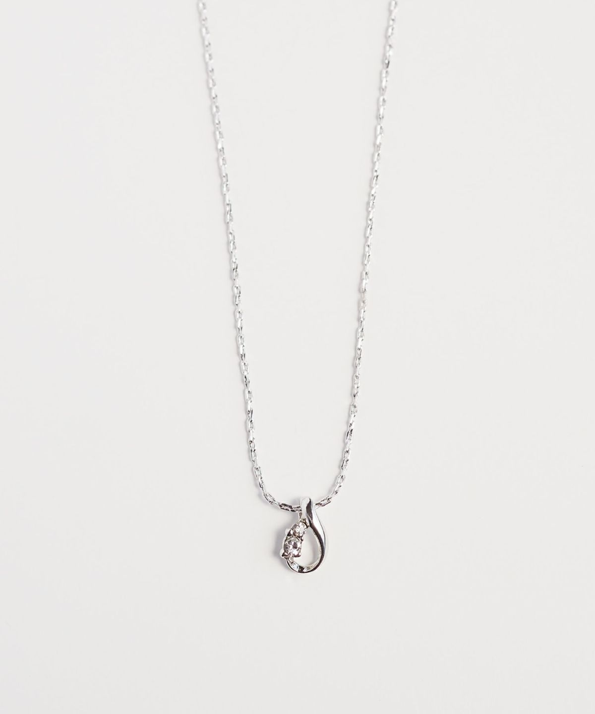【web限定】ティアドロップラインストーンペンダント